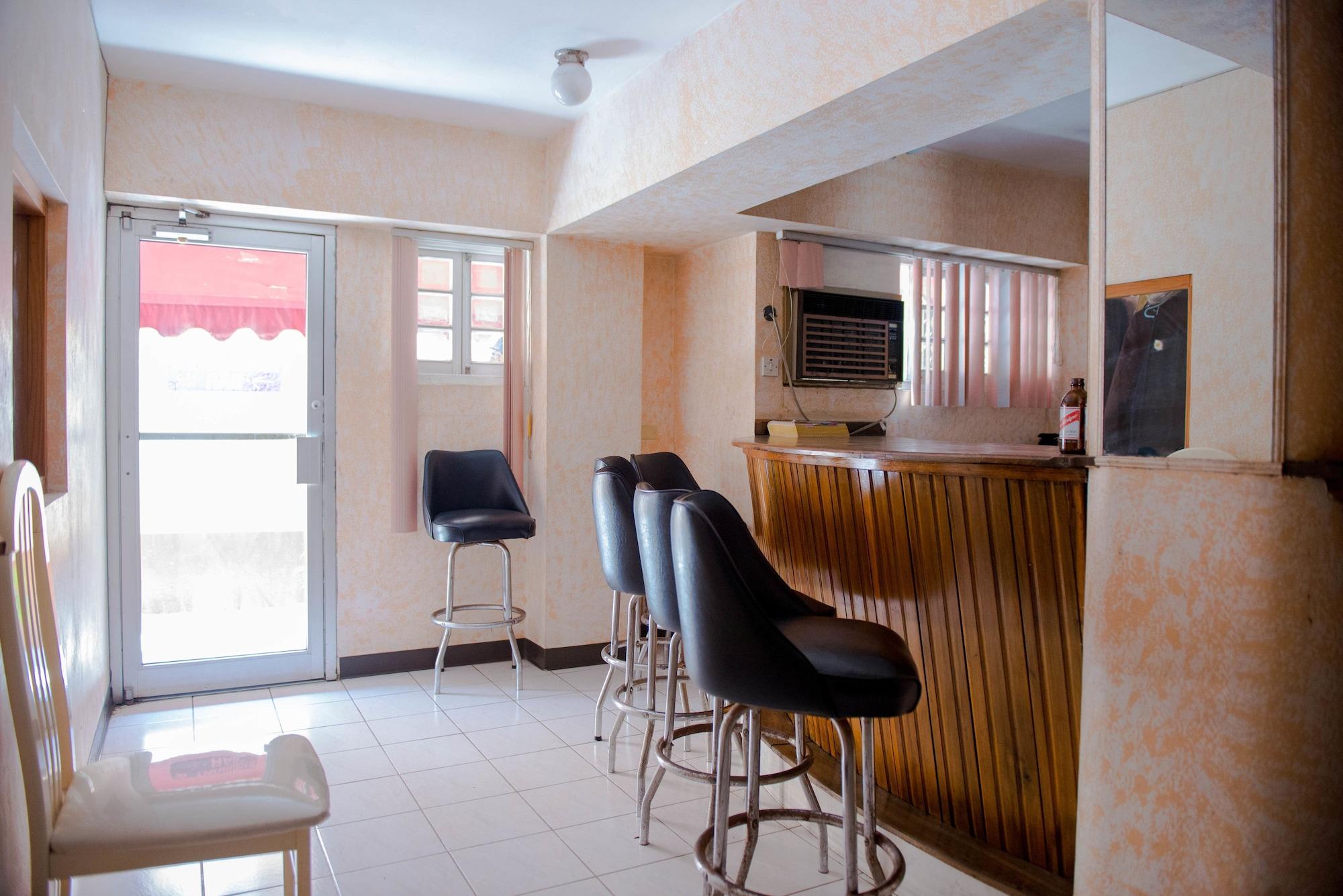 Bar/Salón Gibb's Chateau