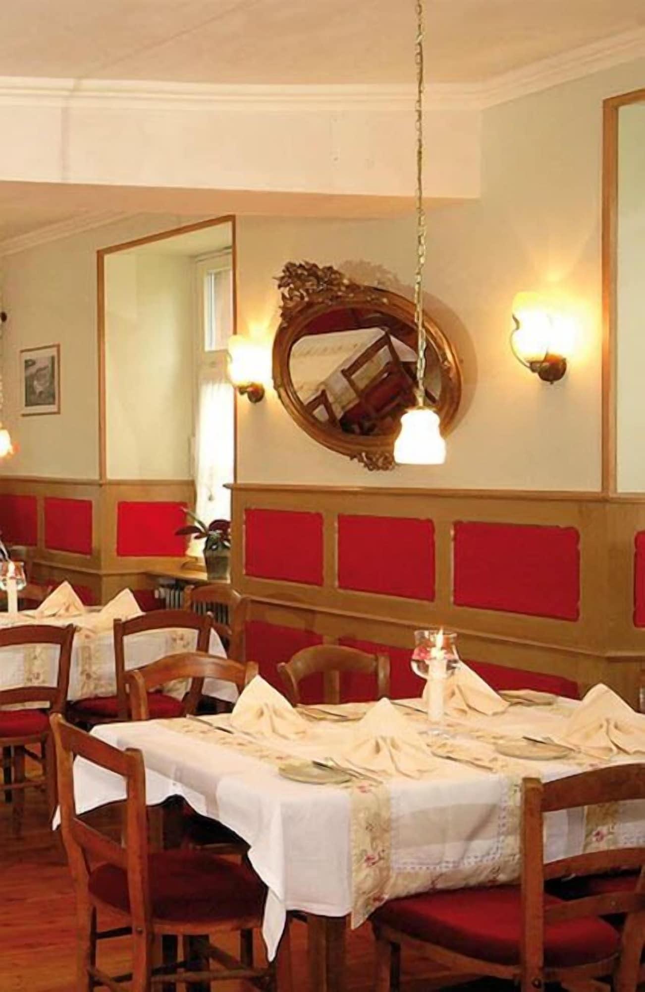 Restaurant Hotel zum Kreuz St Peter