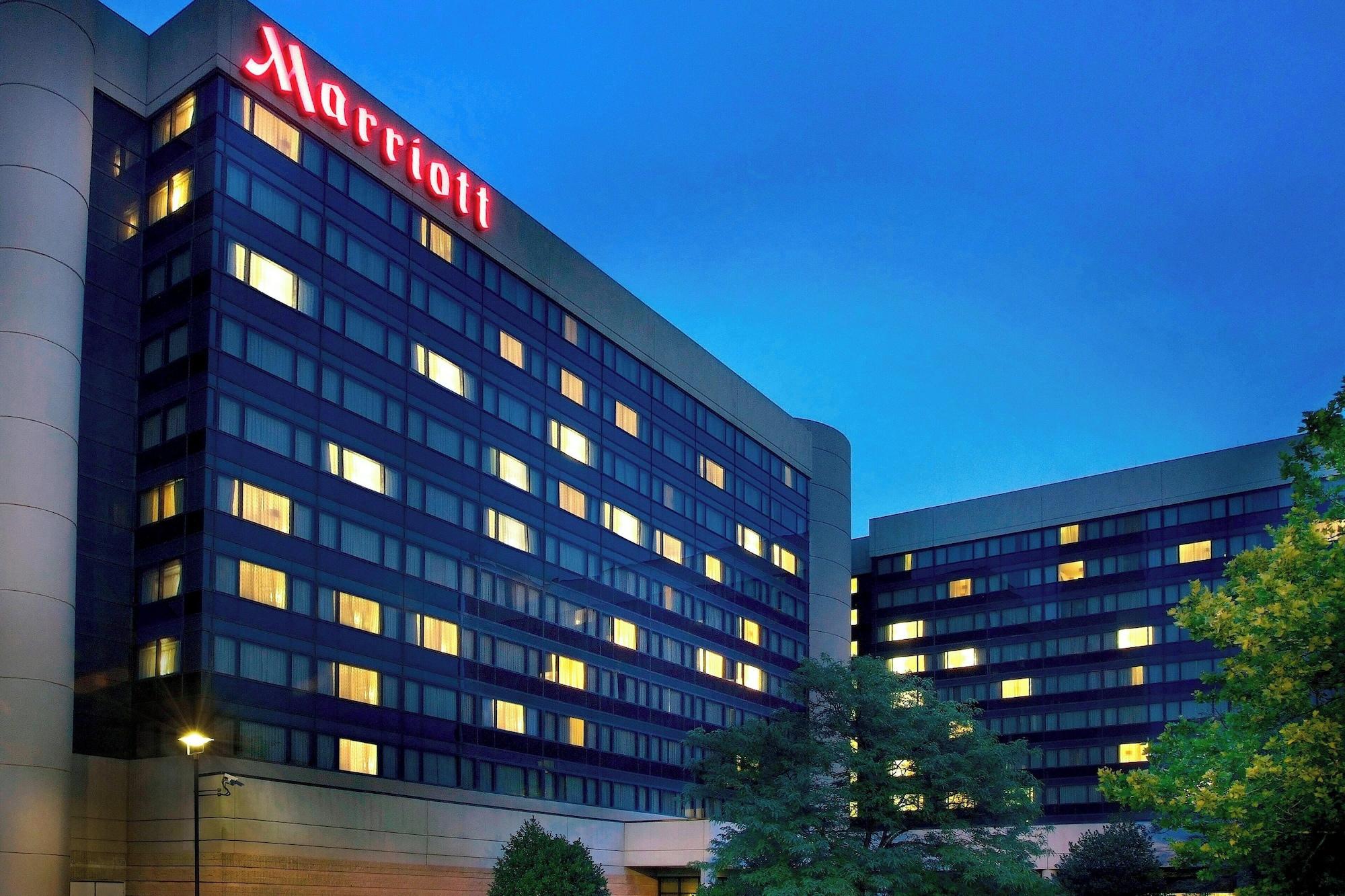 Vista Exterior Newark Liberty International Airport Marriott
