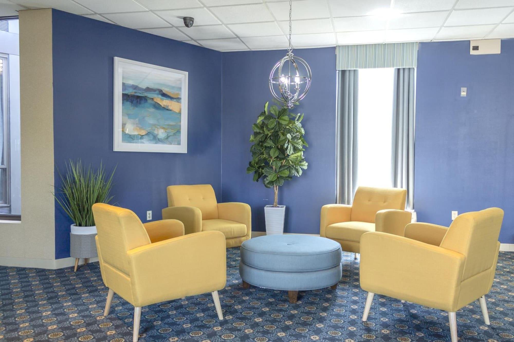 Vista Lobby Seaport Resort & Marina