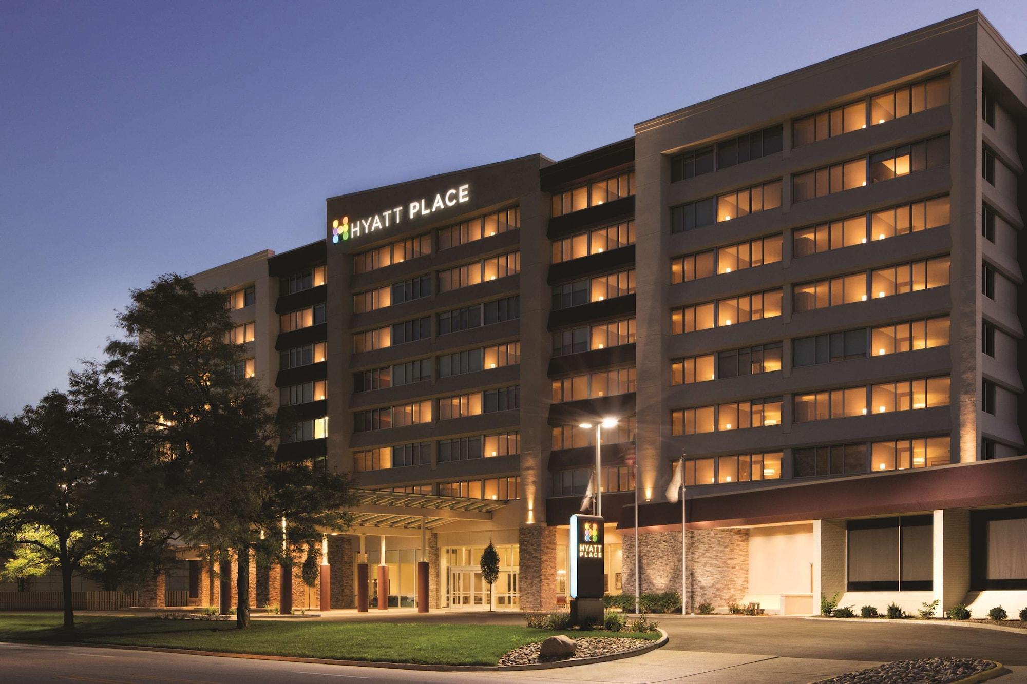 Vista Exterior Hyatt Place Chicago/O'Hare Airport