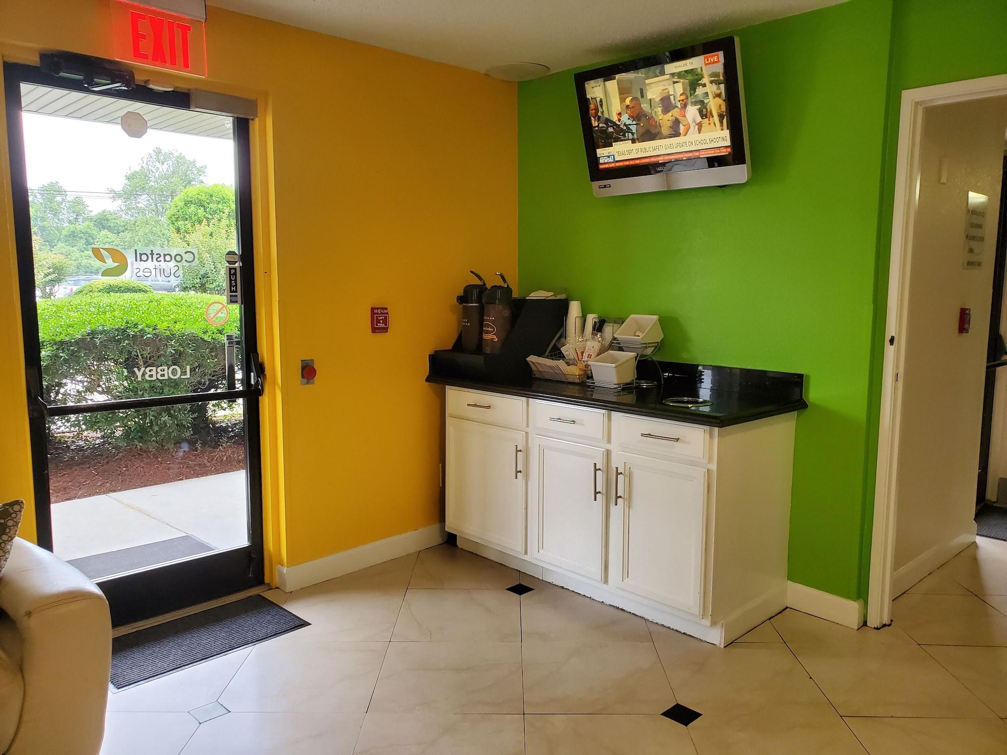 Bar/Salón Coastal Inn & Suites - Wilmington, NC
