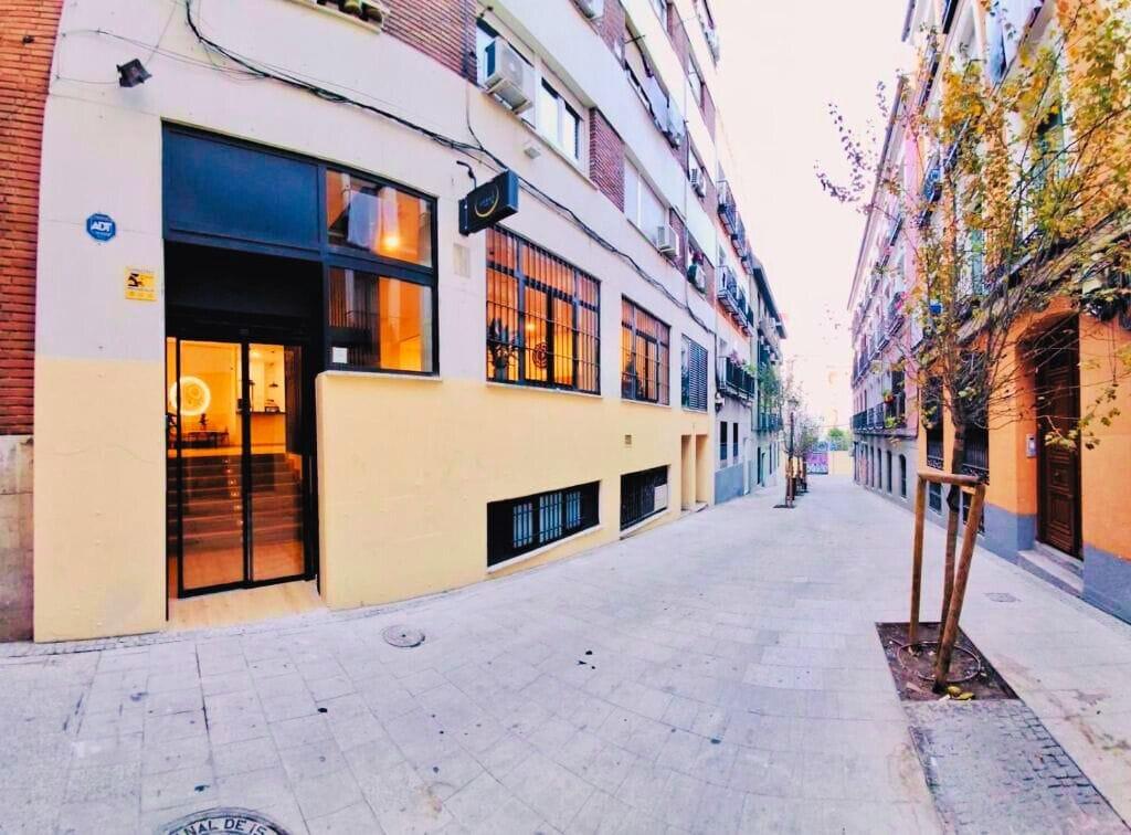 Vista Exterior Urban Inn Madrid