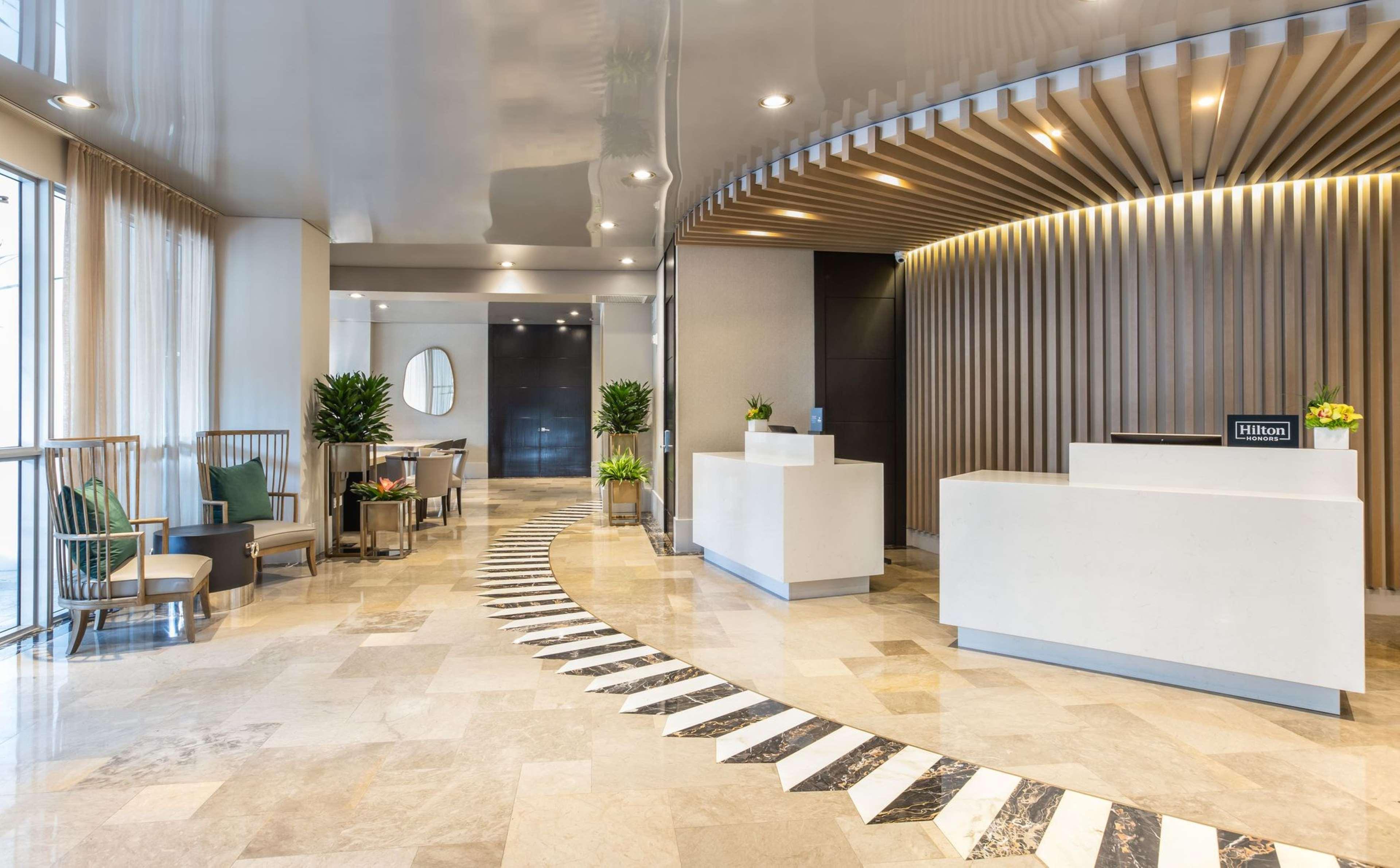 Vista Lobby Hilton Bentley Miami/South Beach