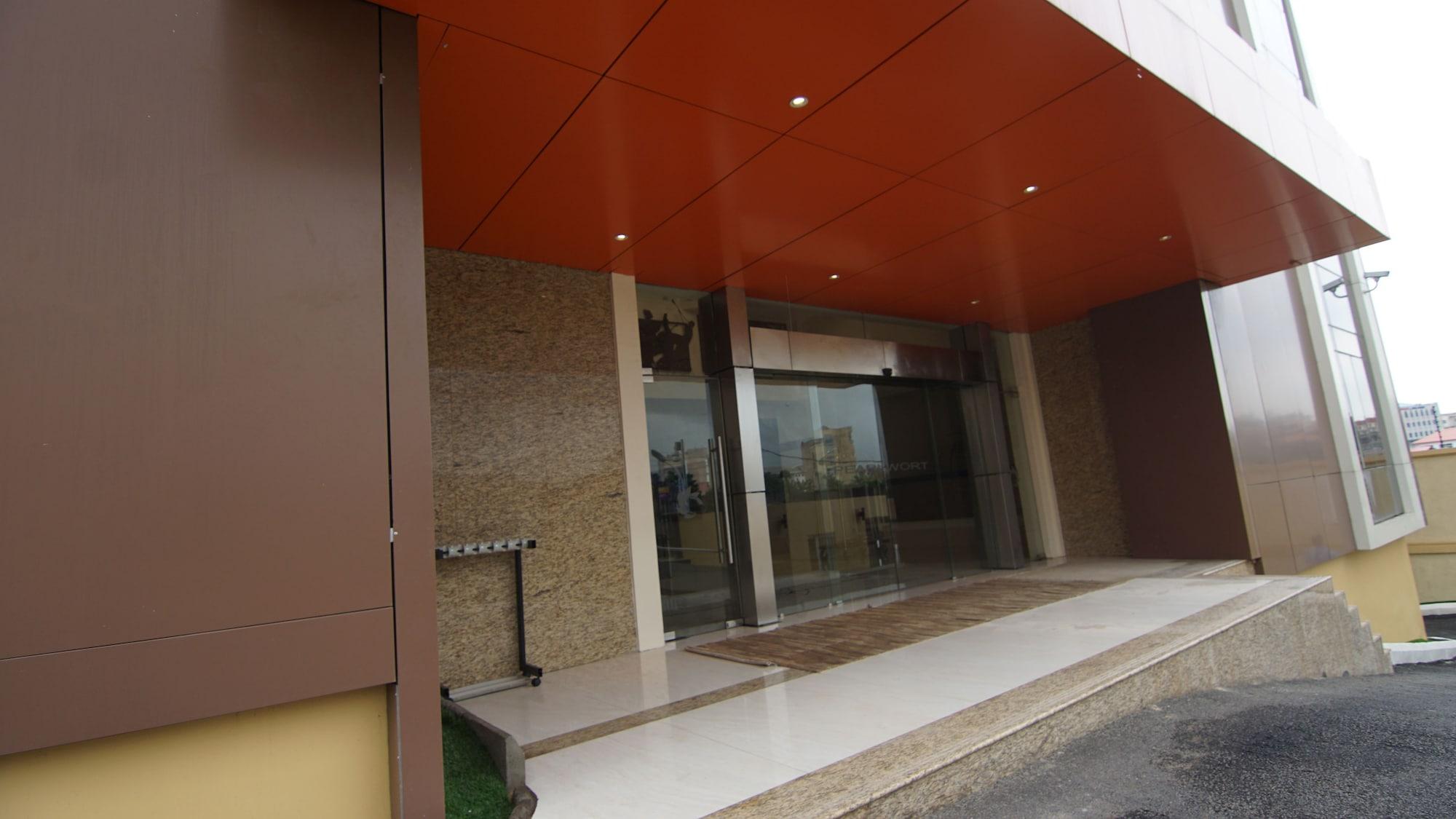 Vista Exterior Pearlwort Hotel and Suites