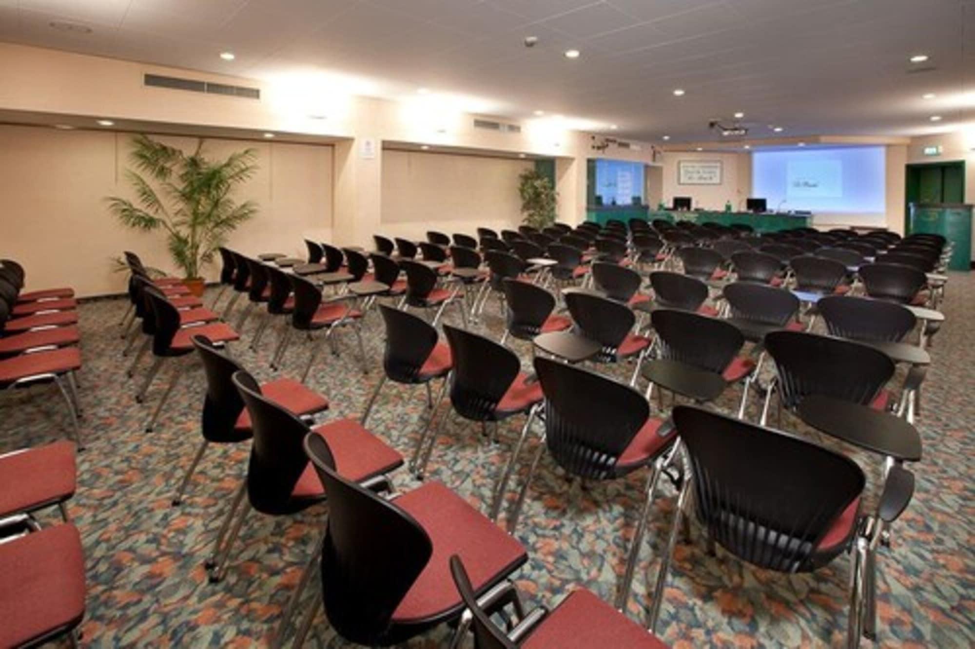Sala de Reuniones Hotel & Loisir Le Ruote