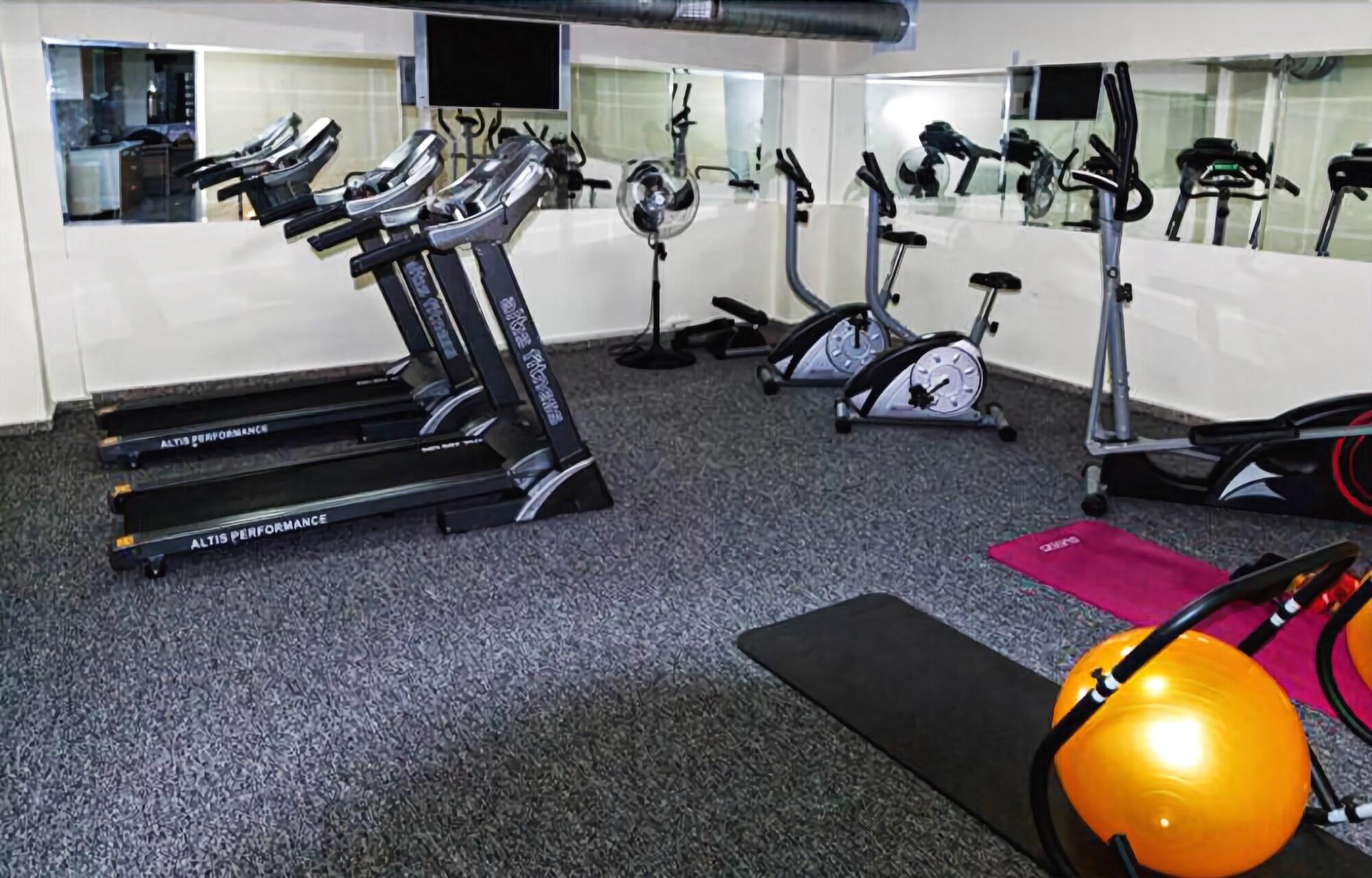 Gimnasio Adora Ladies - Caters to Women Only