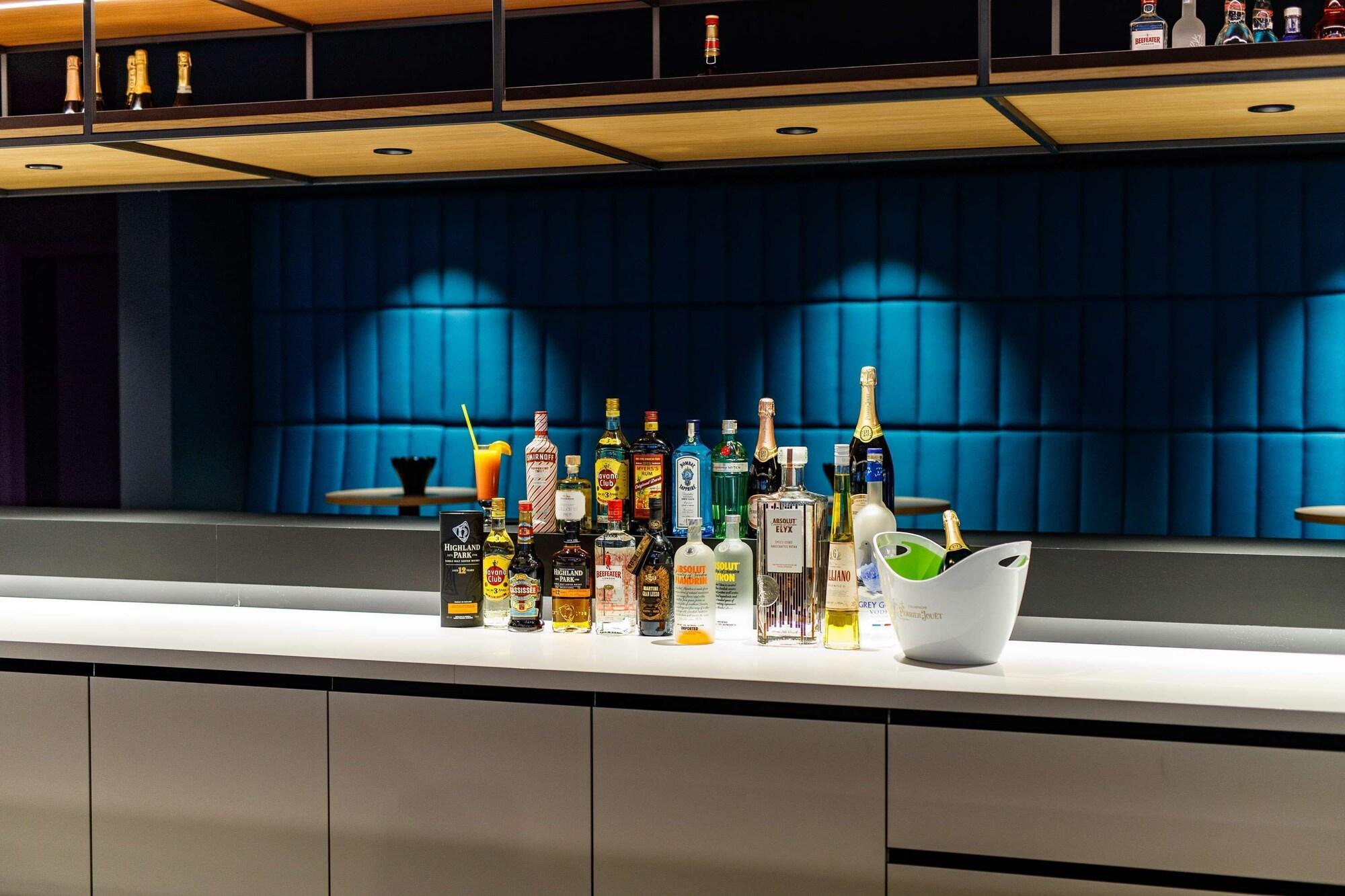 Bar/Salón elaya hotel goeppingen