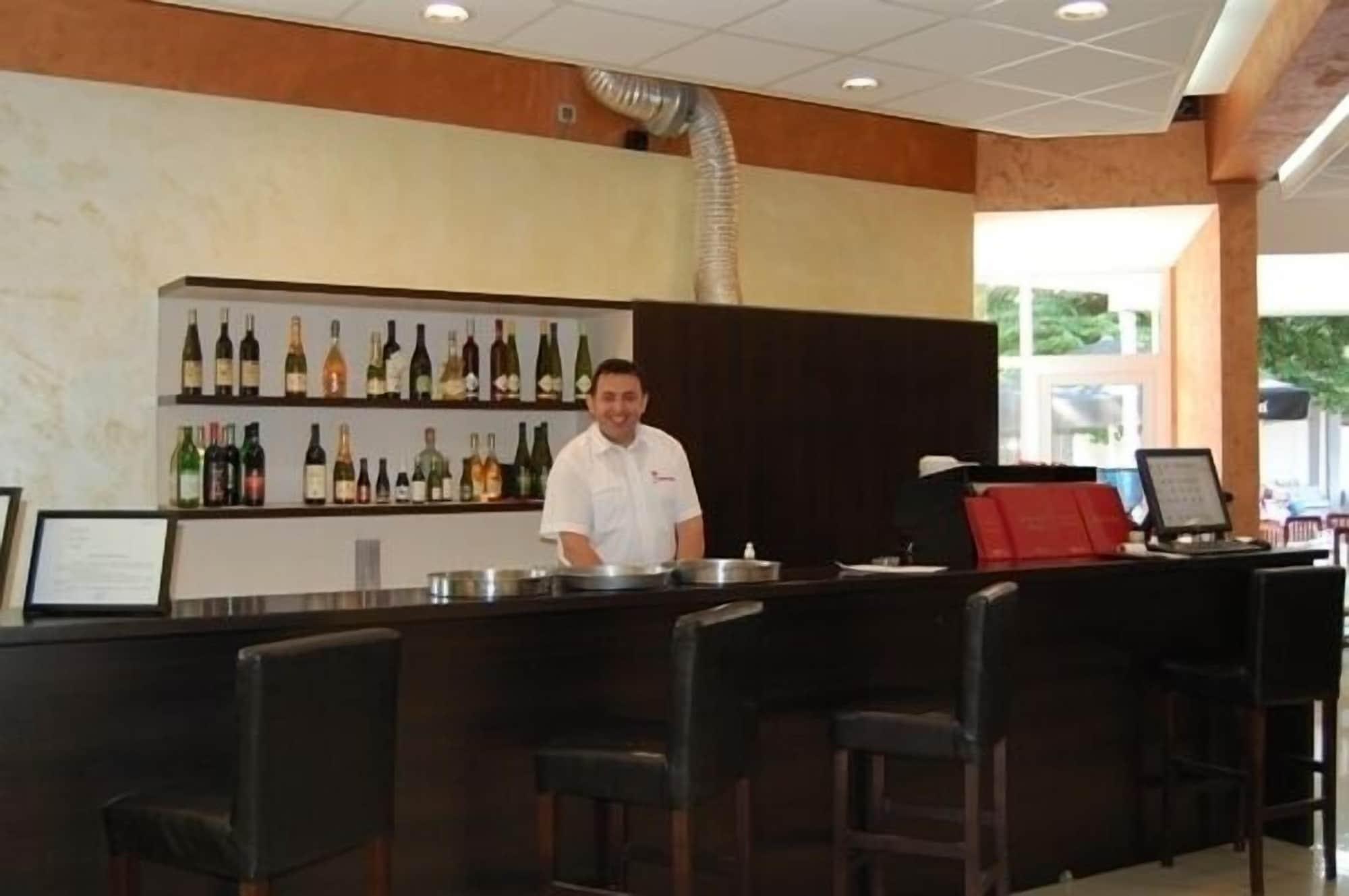 Bar/Salón Tiski Cvet Hotel