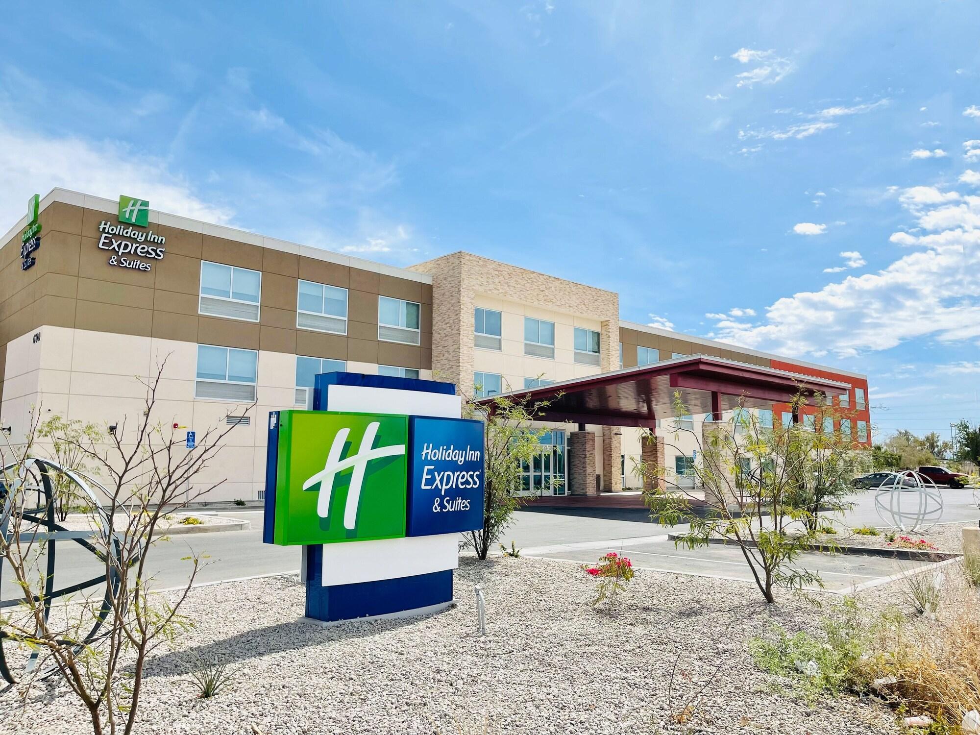 Vista Exterior Holiday Inn Express & Suites Blythe by IHG