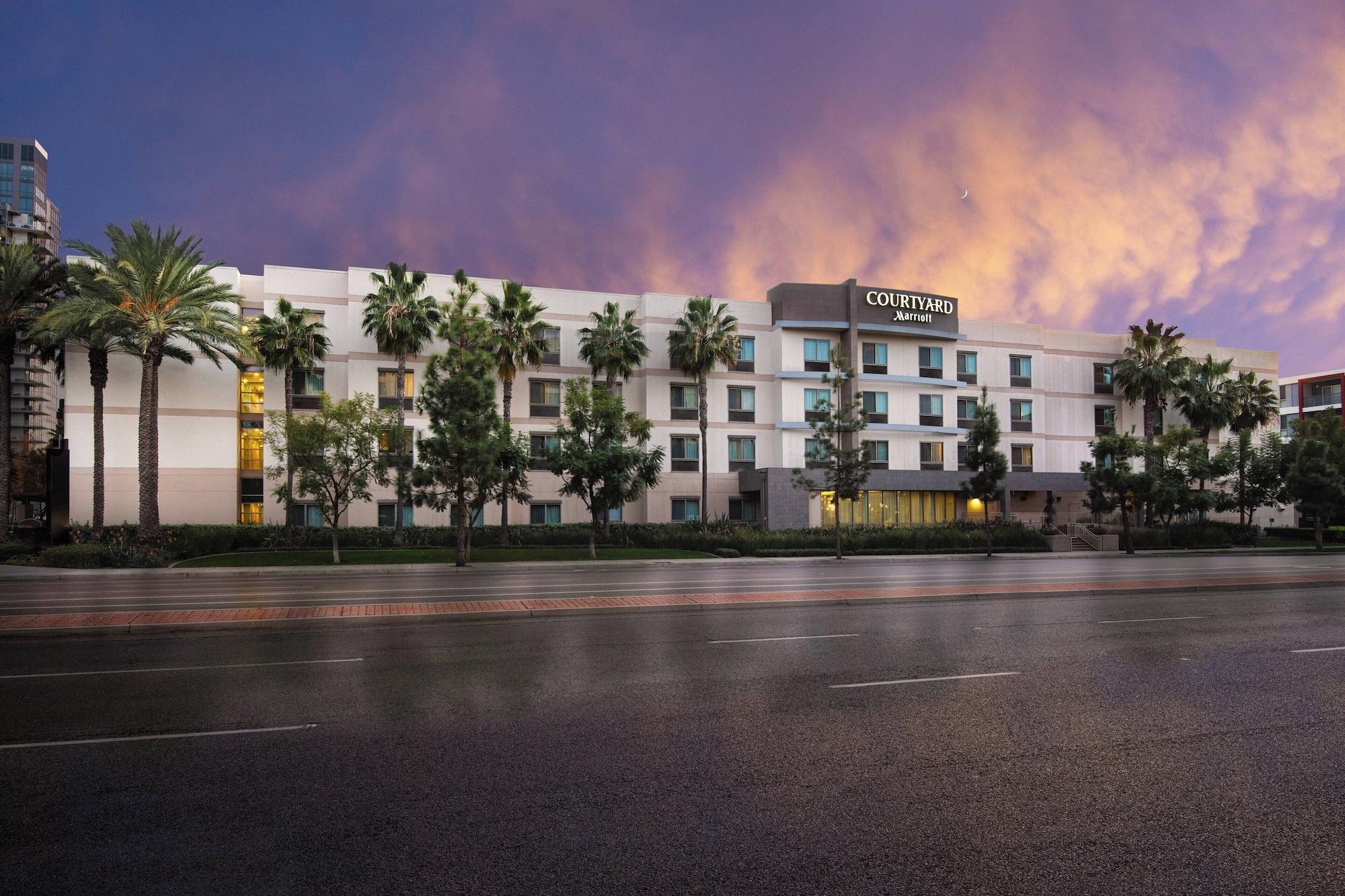 Vista Exterior Courtyard by Marriott Santa Ana Orange County