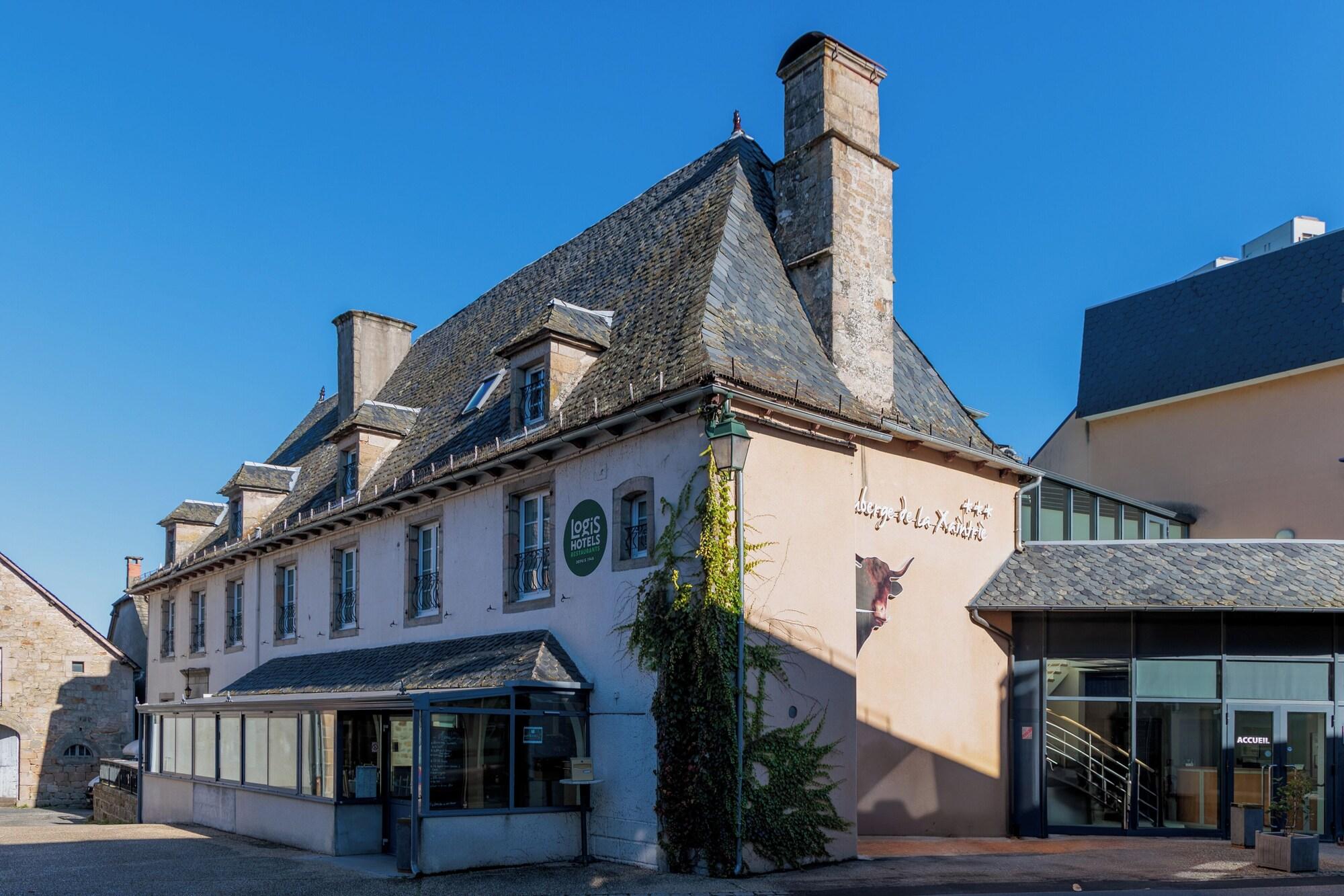 Varios Logis Hôtel Auberge de la Xaintrie