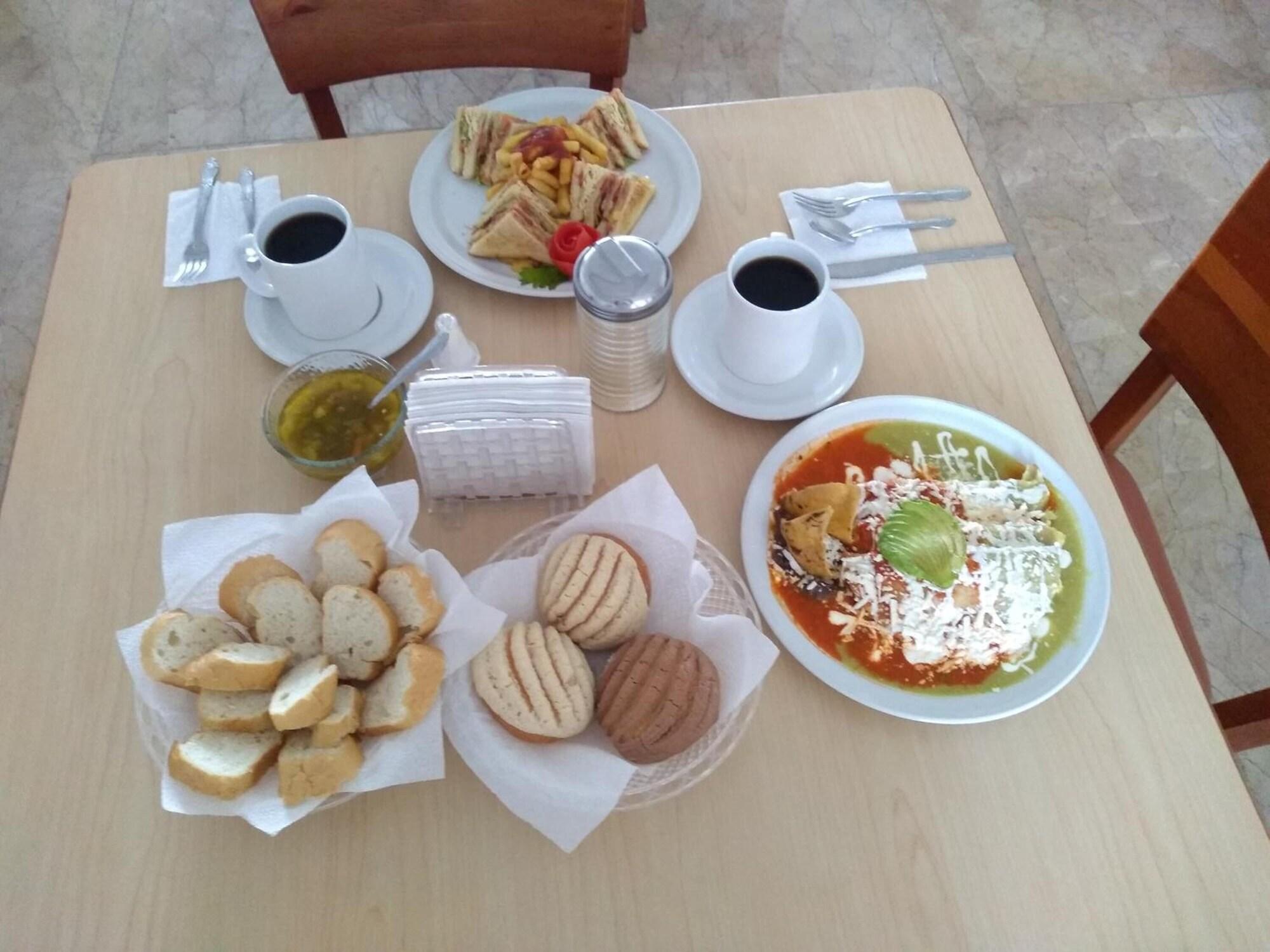 Restaurant Hotel RRU Puebla