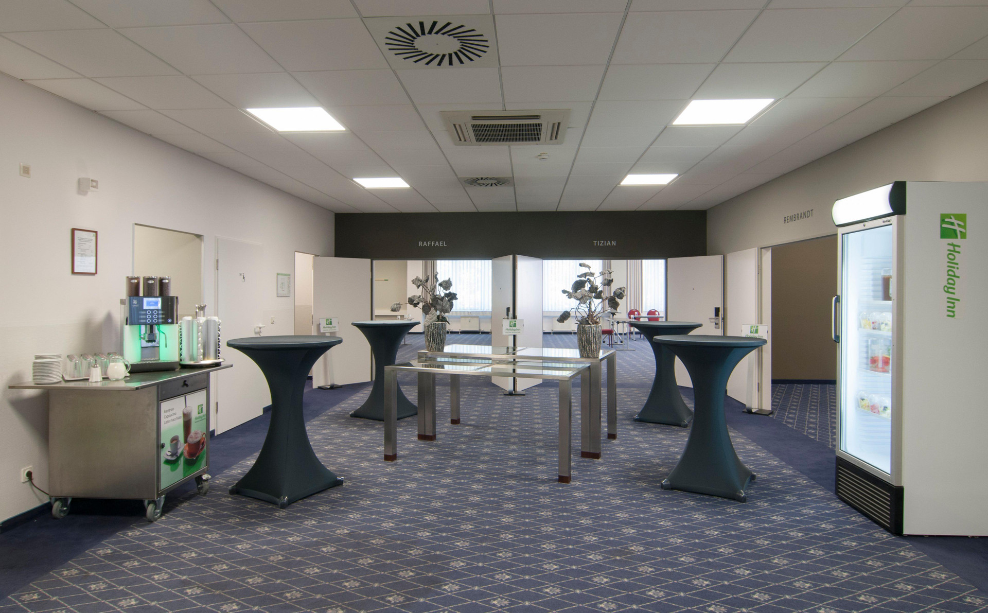 Vista Lobby Holiday Inn Munich-Unterhaching by IHG