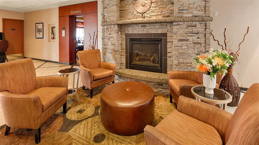 Vista Lobby Best Western Premier Denham Inn & Suites
