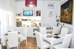 Alojamiento - Hotel Kennedy