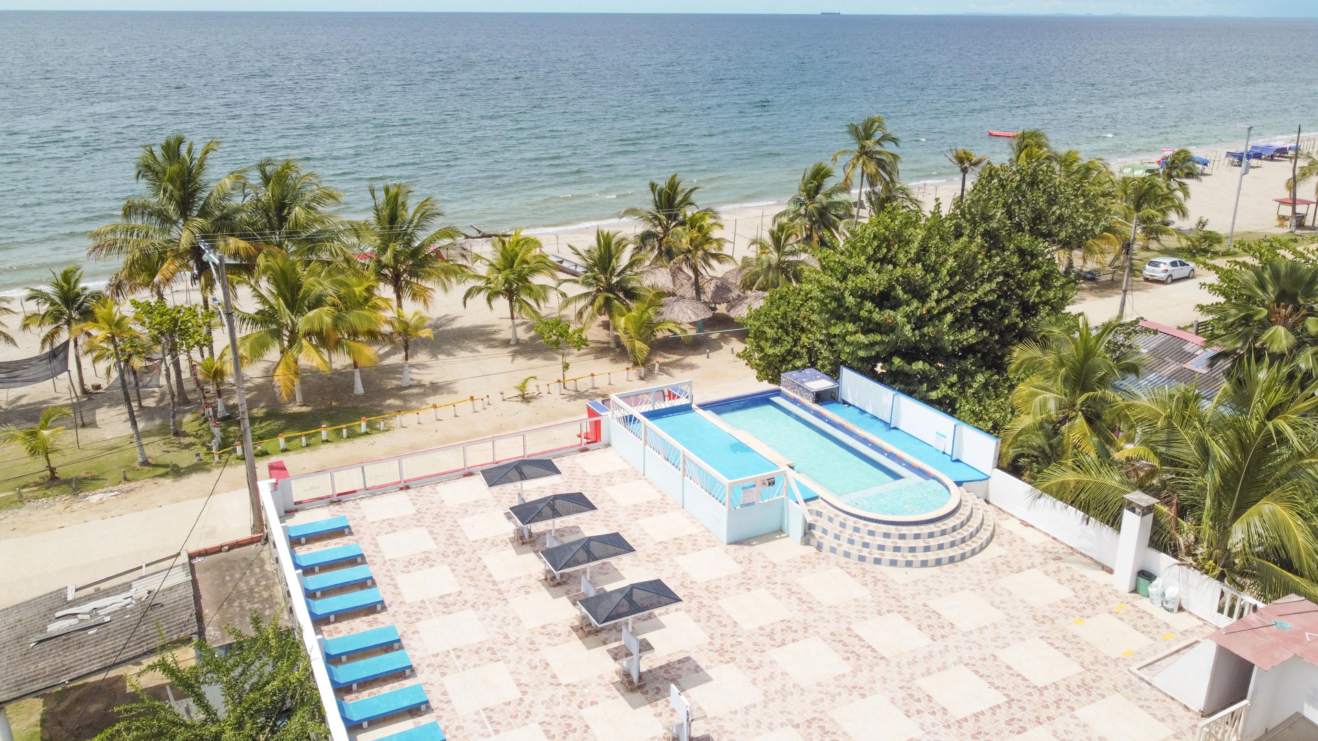 Vista Exterior Hotel Playa Divina