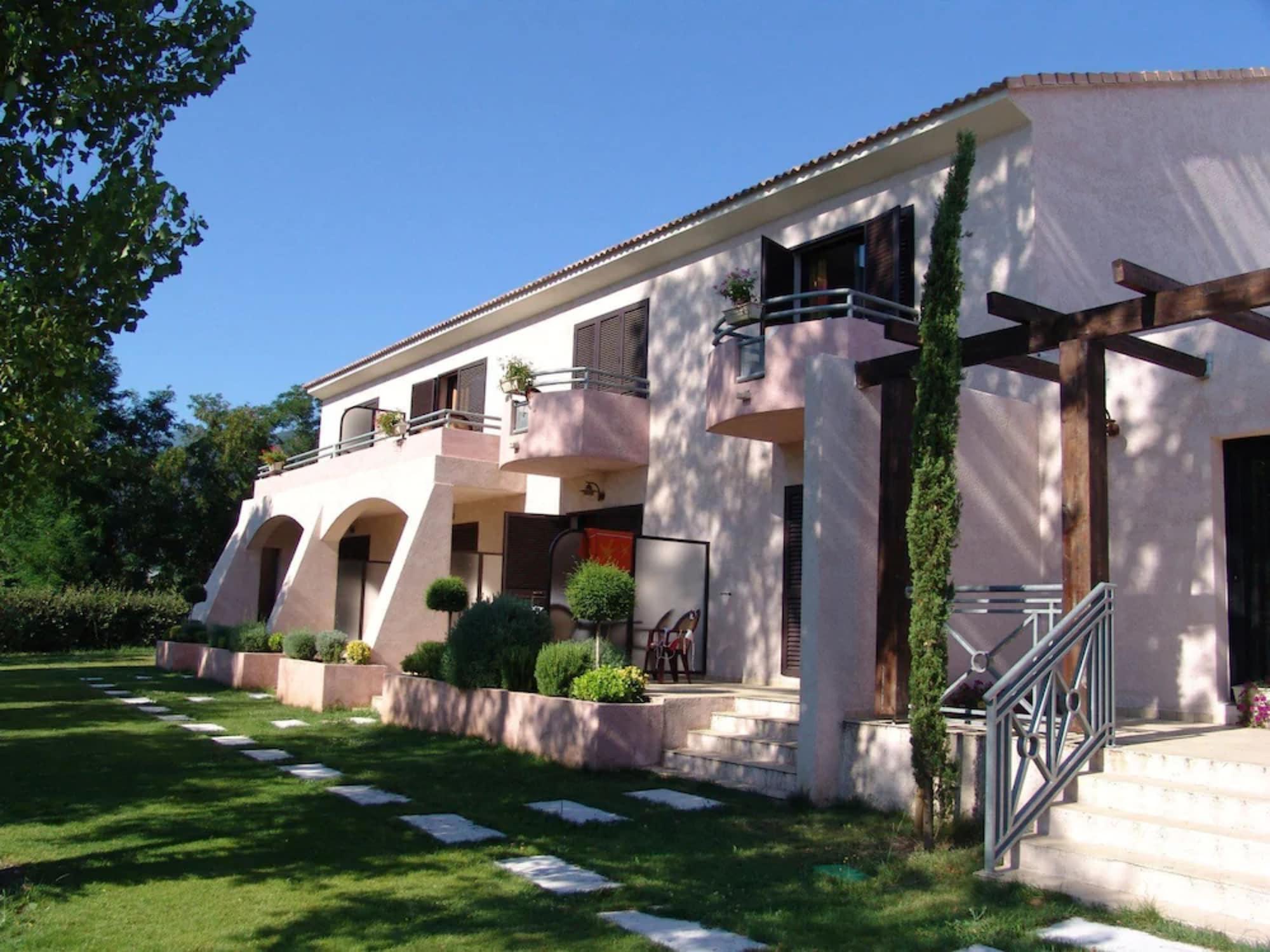 Vista Exterior Chez Walter