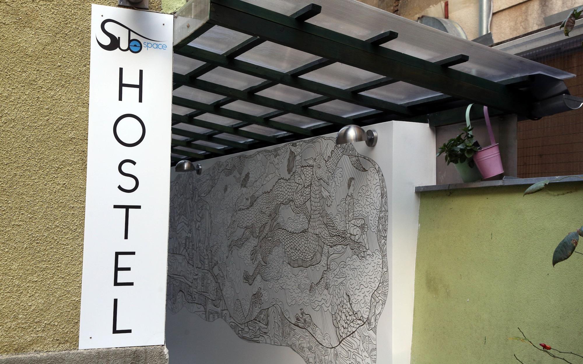 Vista Exterior SubSpace Hostel