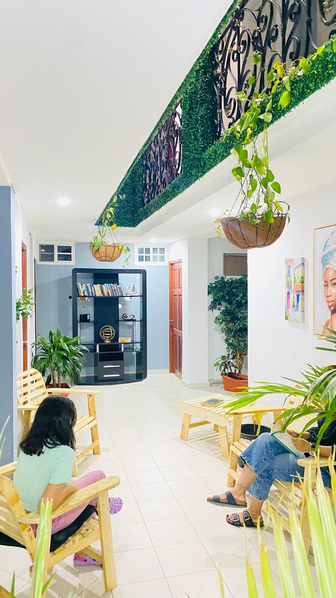Vista Lobby Hostal La Cigarra