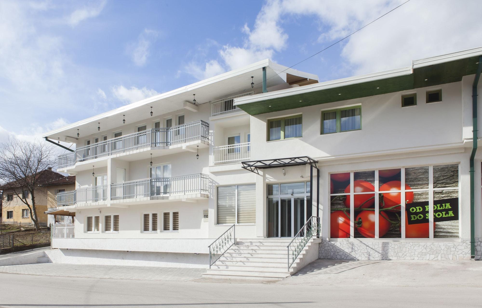 Vista Exterior Hayat Hills
