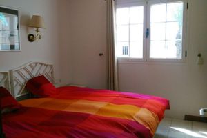 Alquiler Vacacional - La Concha beach. 2 bedroom wifi jacuzzi and communal pools