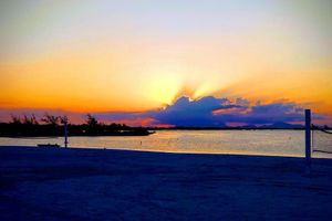 Alquiler Vacacional - Resort en Arraial do Cabo, Momentos inolvidables en un apartamento de lujo de 2 dormitorios, 2 BAÑOS y 2 plazas de coche entre la playa y la laguna.