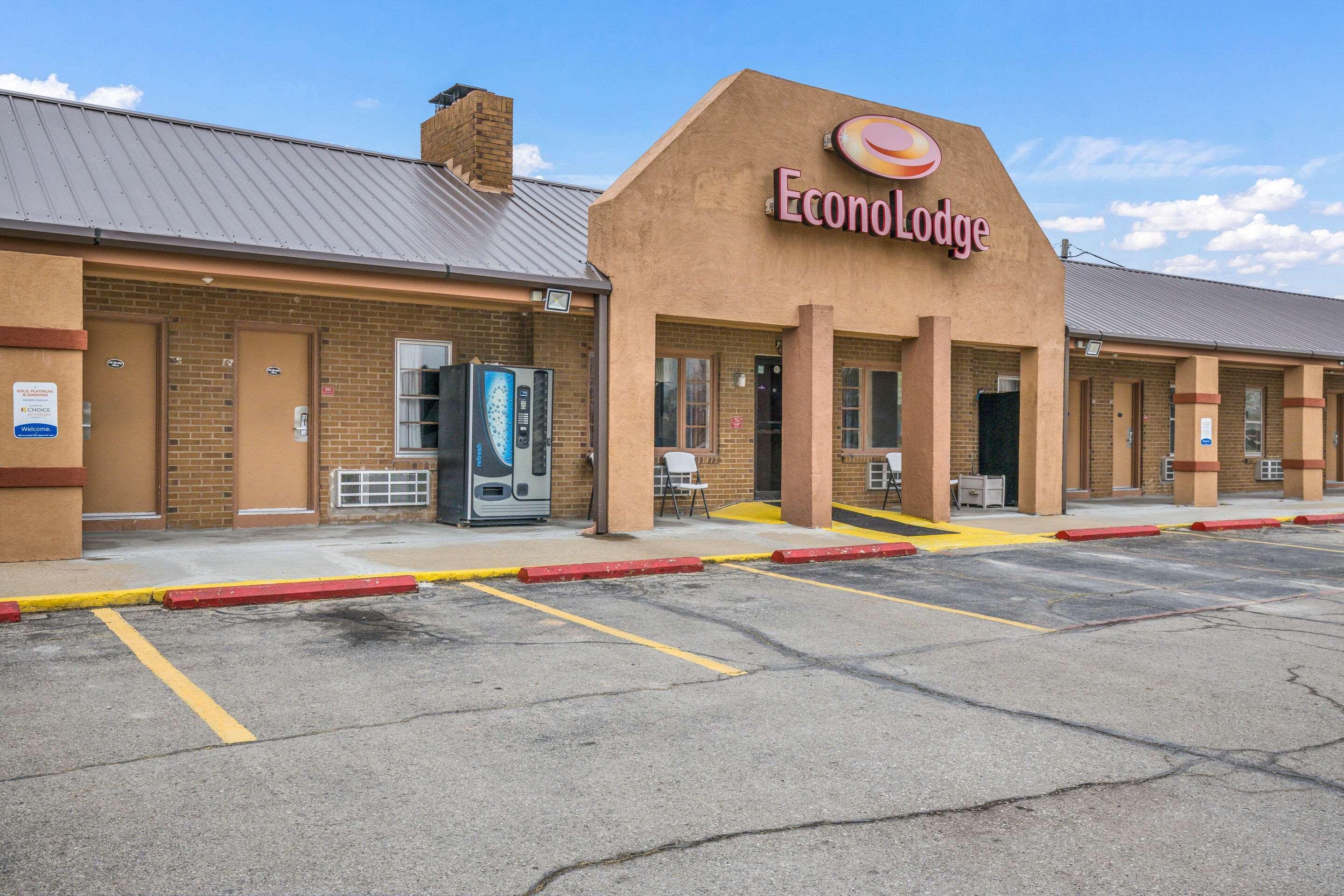 Varios Econo Lodge Cameron