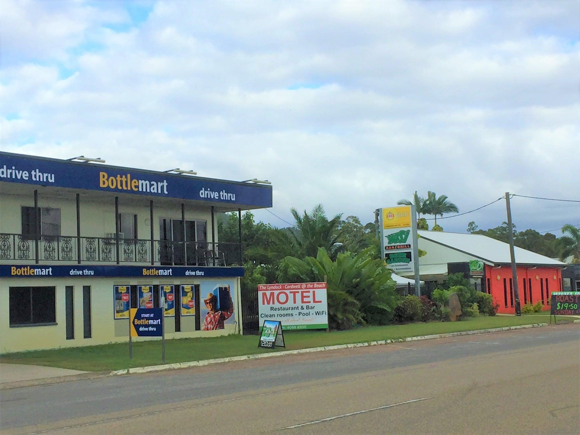 Vista Exterior Cardwell at the Beach