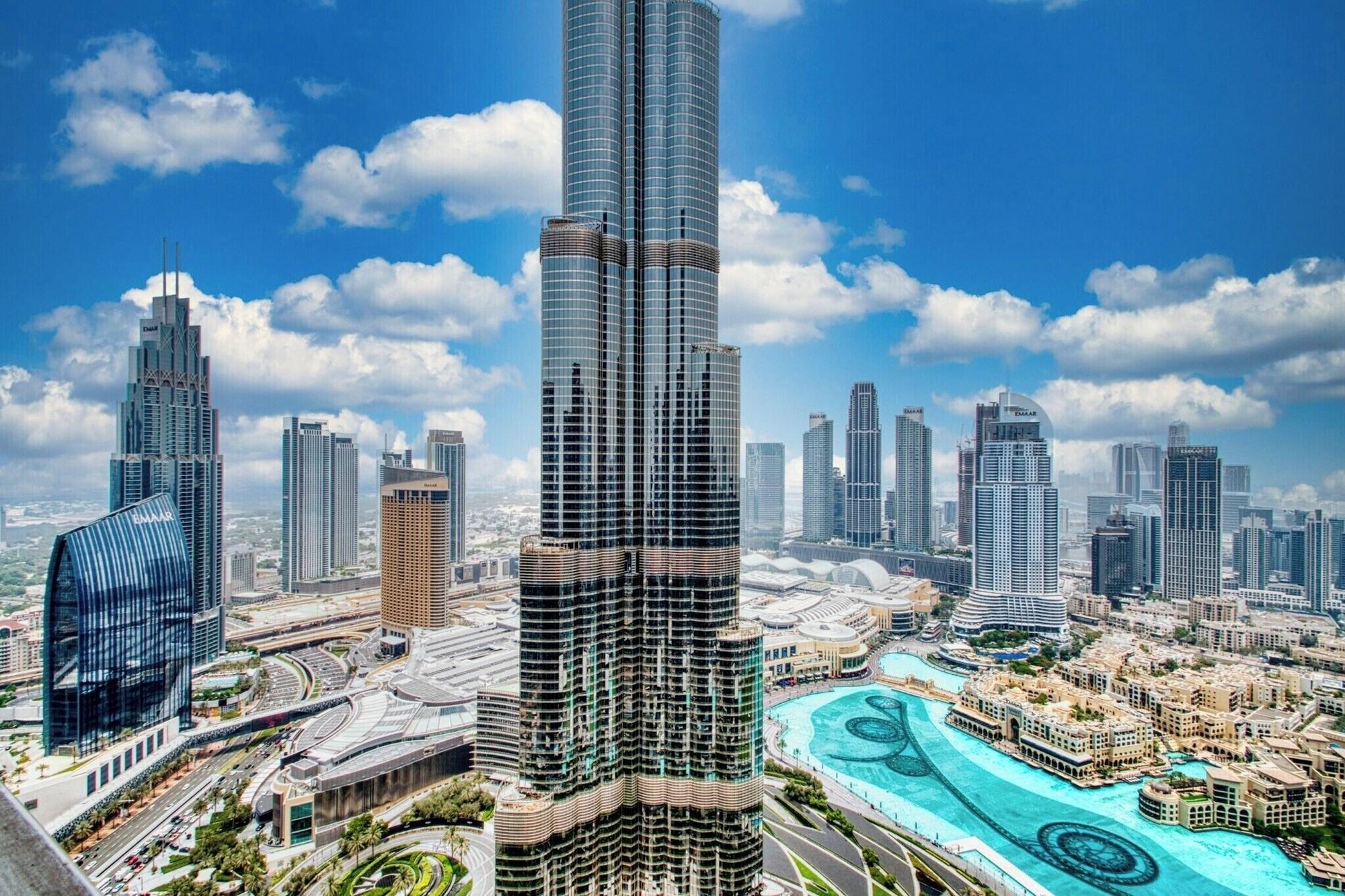 Equipamiento de Habitación Sky Symphony 3BR Address Opera by Meerak