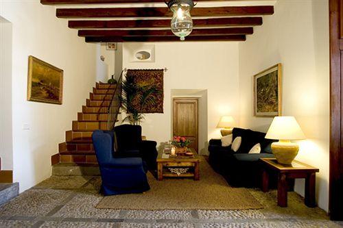 Vista Lobby Finca Ca´s Curial