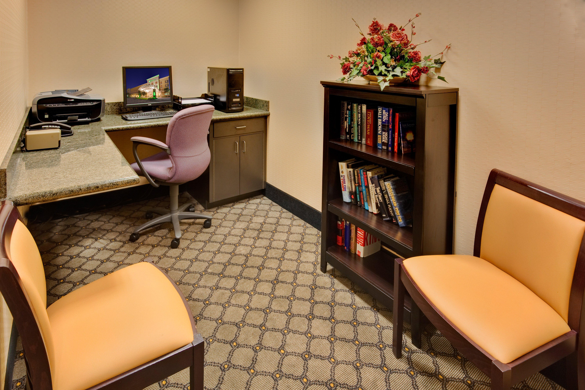 Vista Exterior Holiday Inn & Suites Bakersfield by IHG