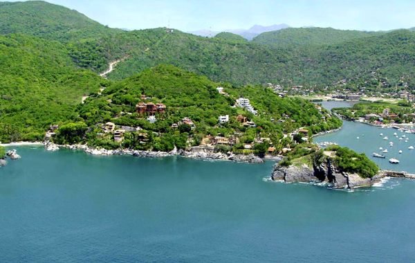 Fontan Ixtapa Beach Resort