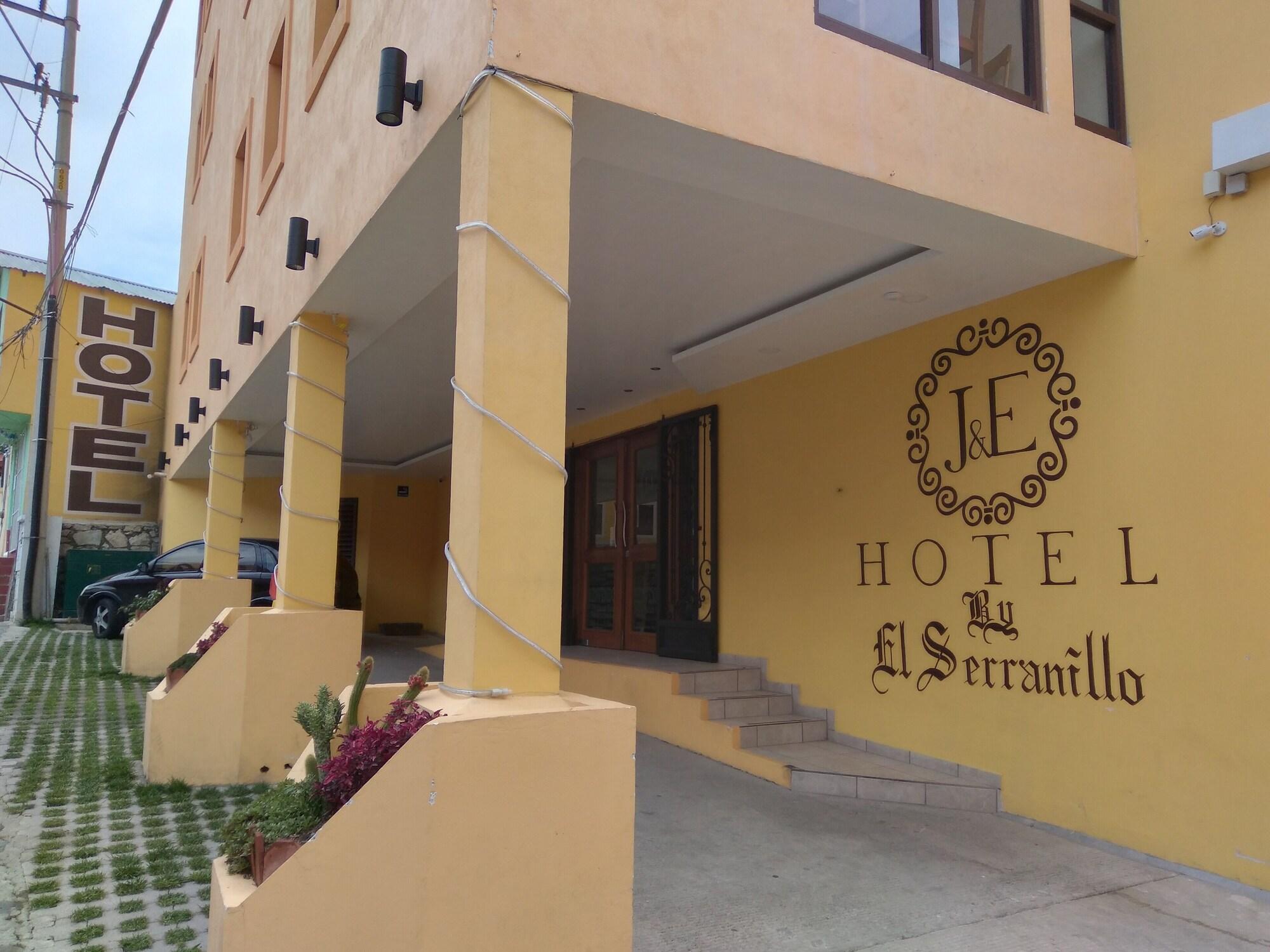 Vista Exterior Hotel J&E by Serranillo