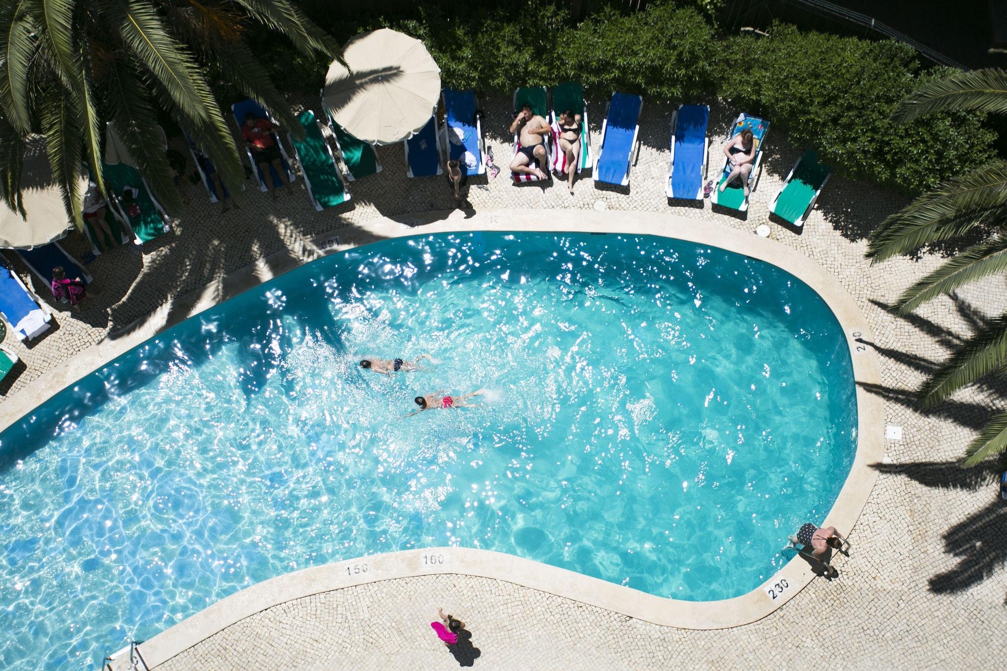 Vista Piscina Mirachoro Praia da Rocha