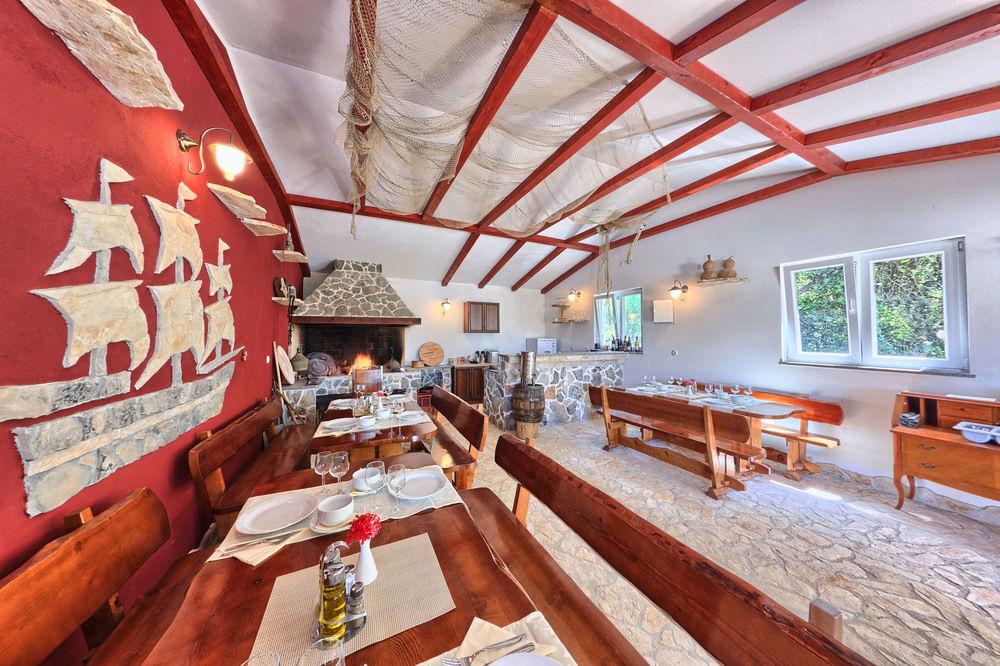 Restaurant SPA Apartments Cvita Holiday