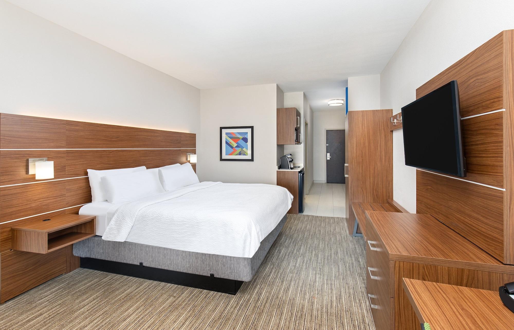 Habitación Holiday Inn Express Hotel & Suites Birmingham - Inverness by IHG