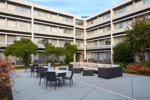 Alojamiento - Best Western Plus University Inn