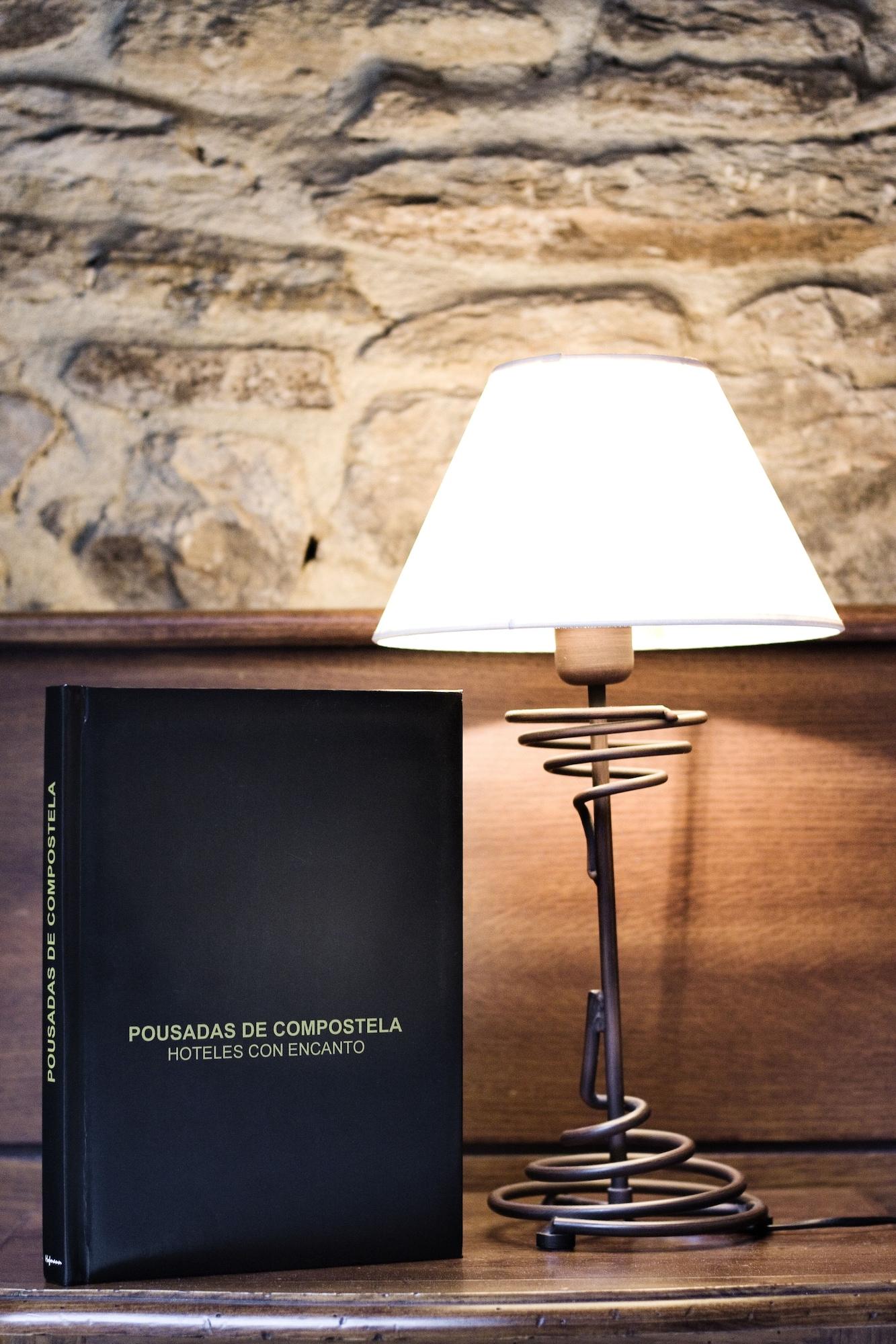 Set de Habitación Hostal San Clemente by Pousadas de Compostela