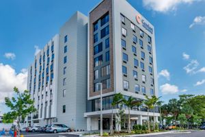 Alojamiento - Comfort Inn Suites Miami International Airport