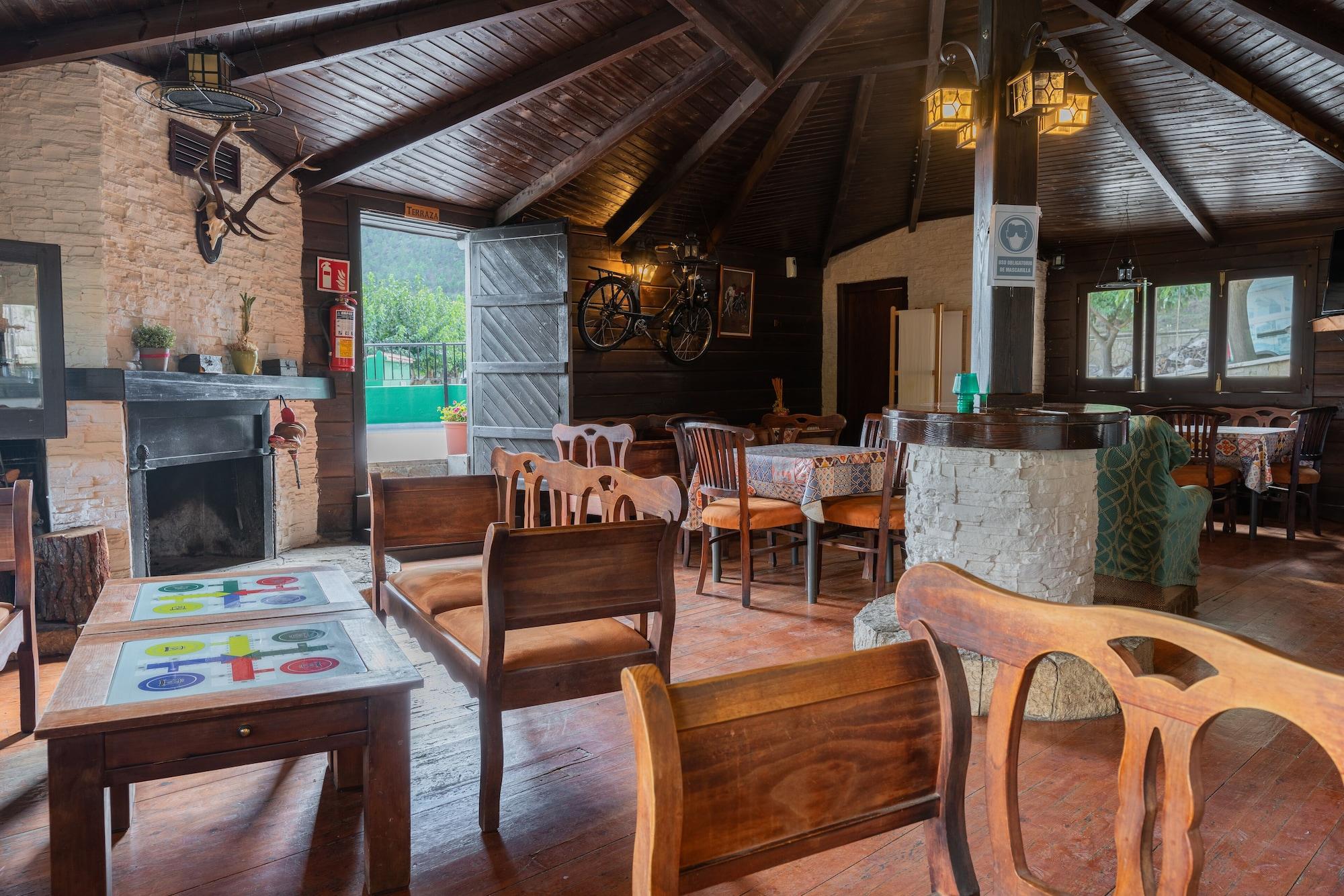 Bar/Salón Residencial Turístico Vega-Sierra