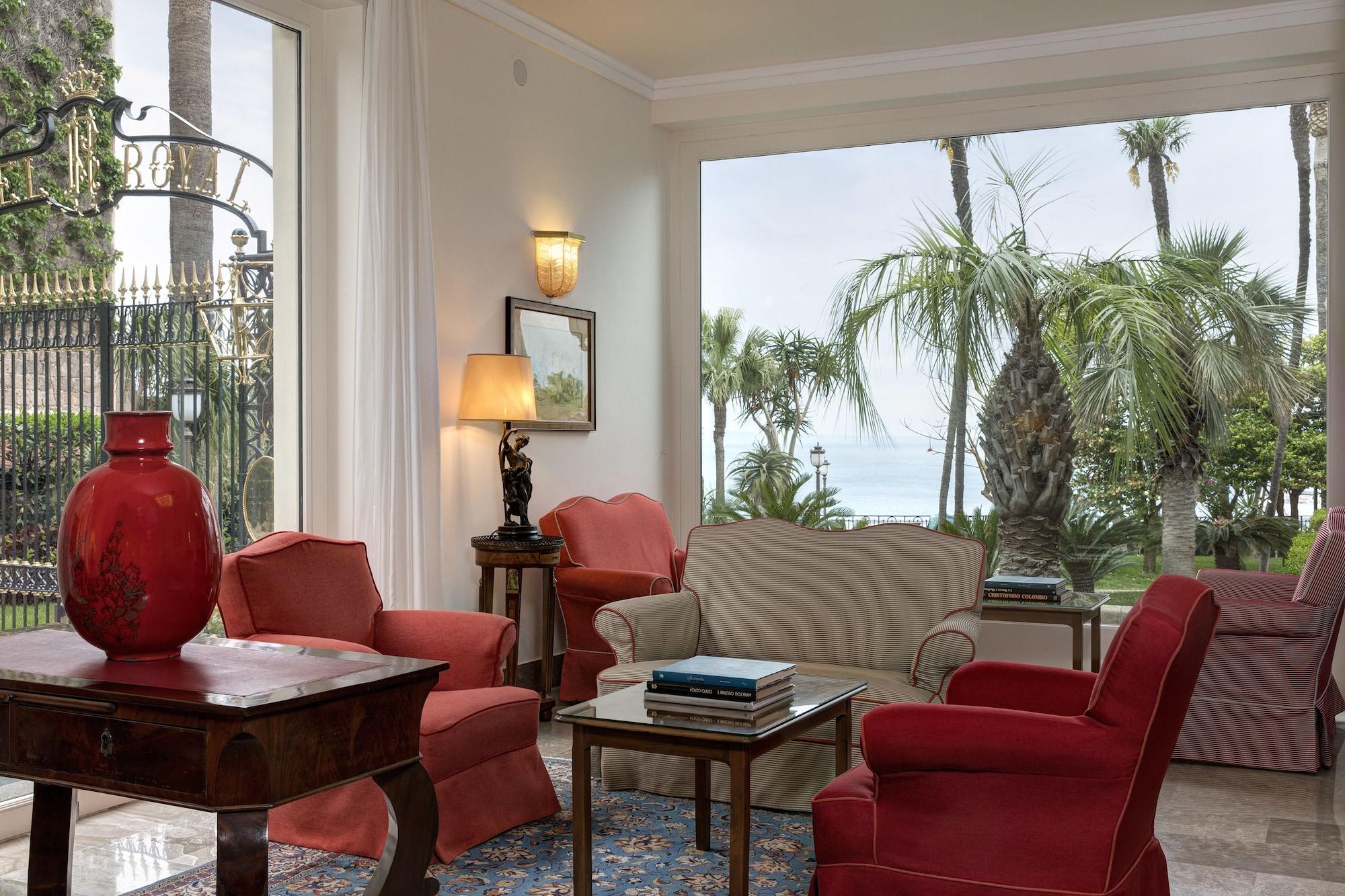 Vista Lobby Grand Hotel Royal