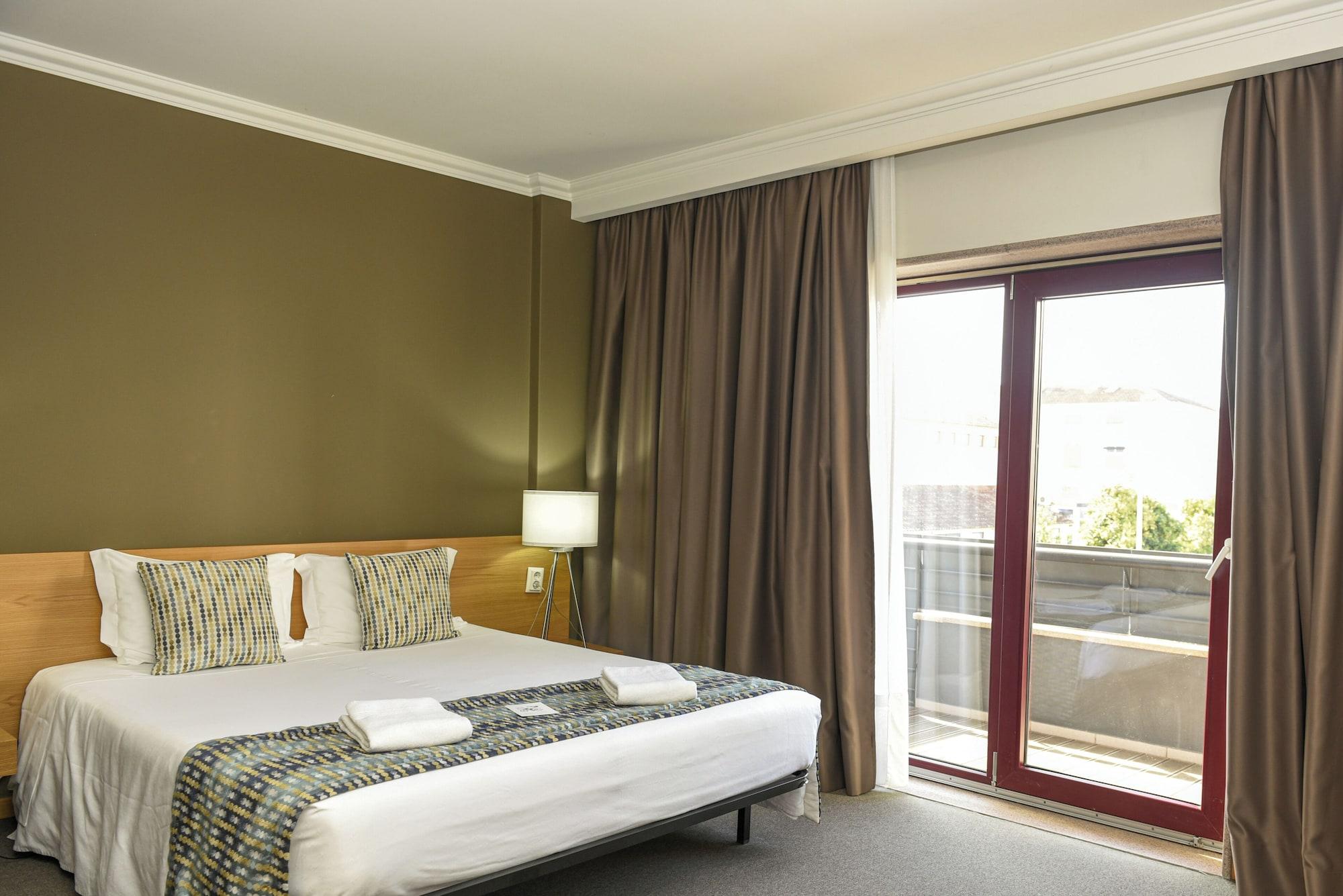 Varios Dom João Hotel