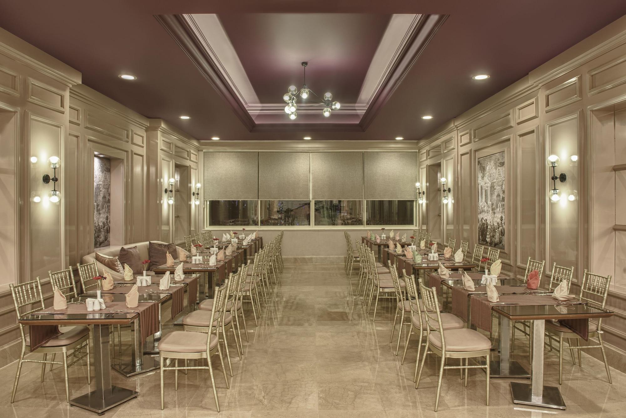 Restaurant Delphin Diva Premiere Hotel - All Inclusive