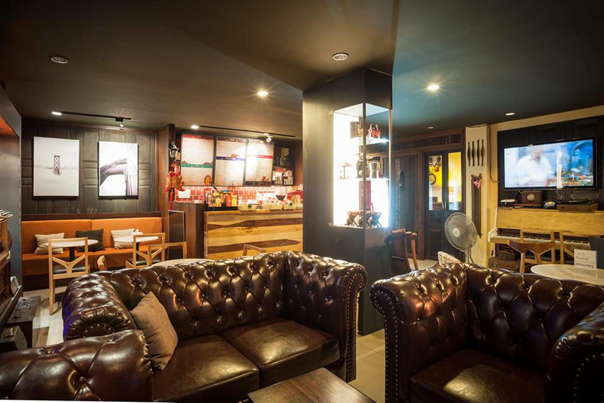 Bar/Salón The P Hometel