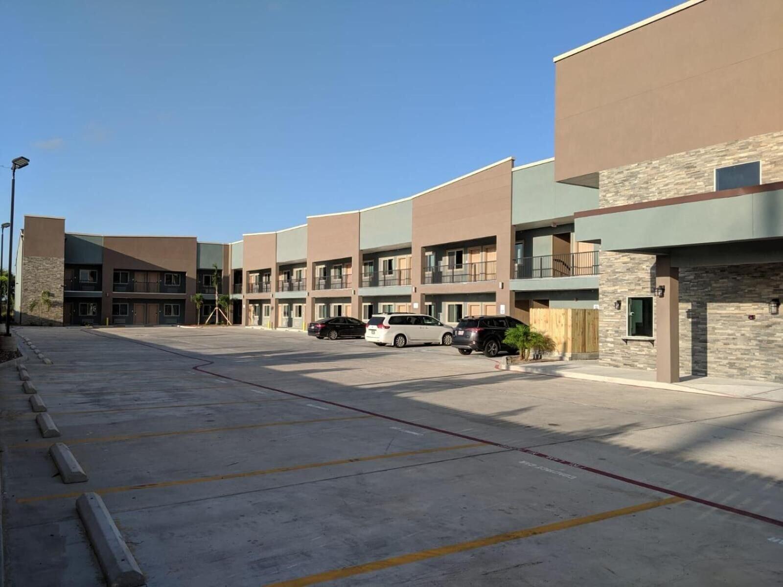 Vista Exterior Texan Hotel