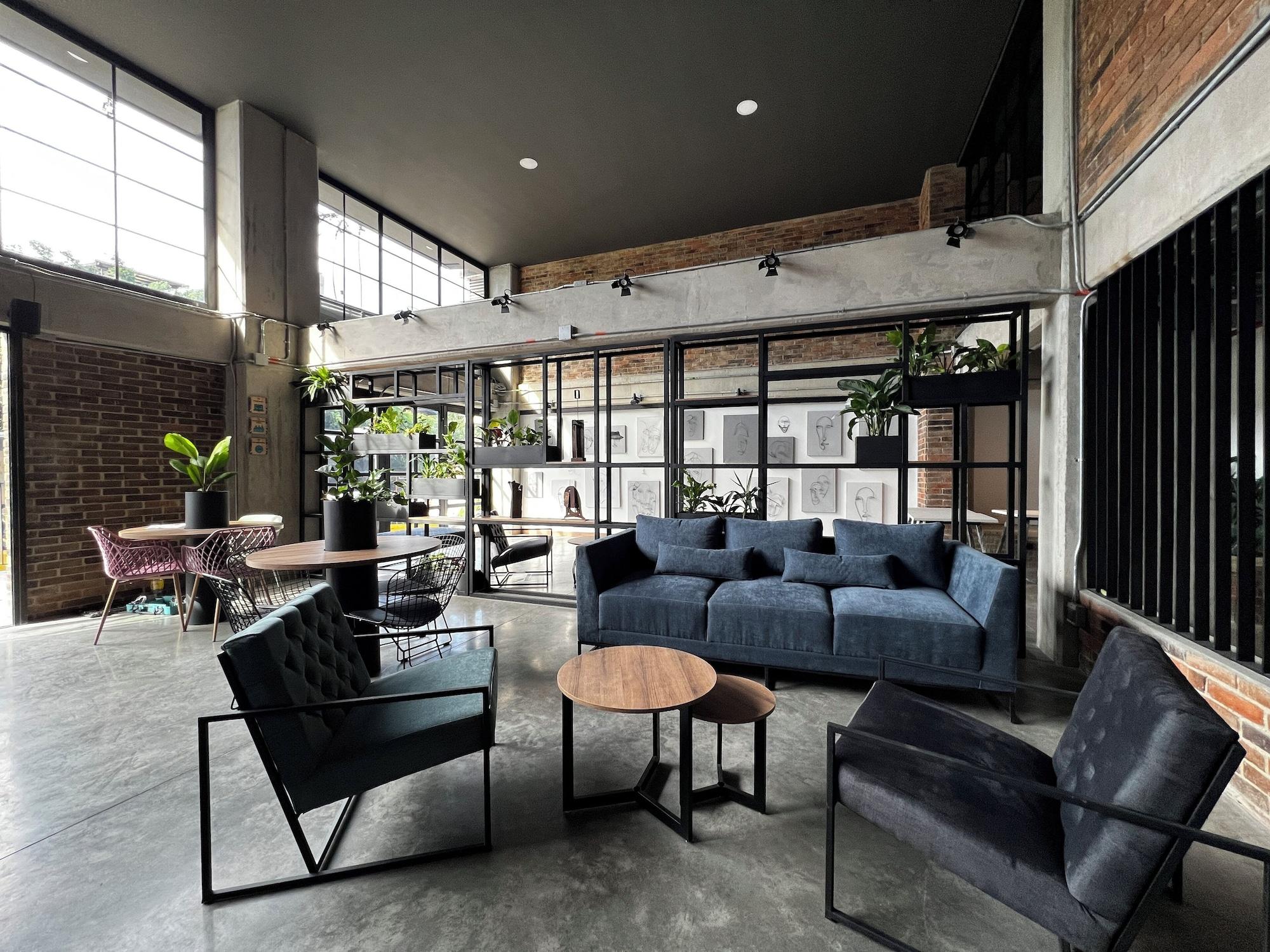 Vista Lobby Los Patios Cool Living