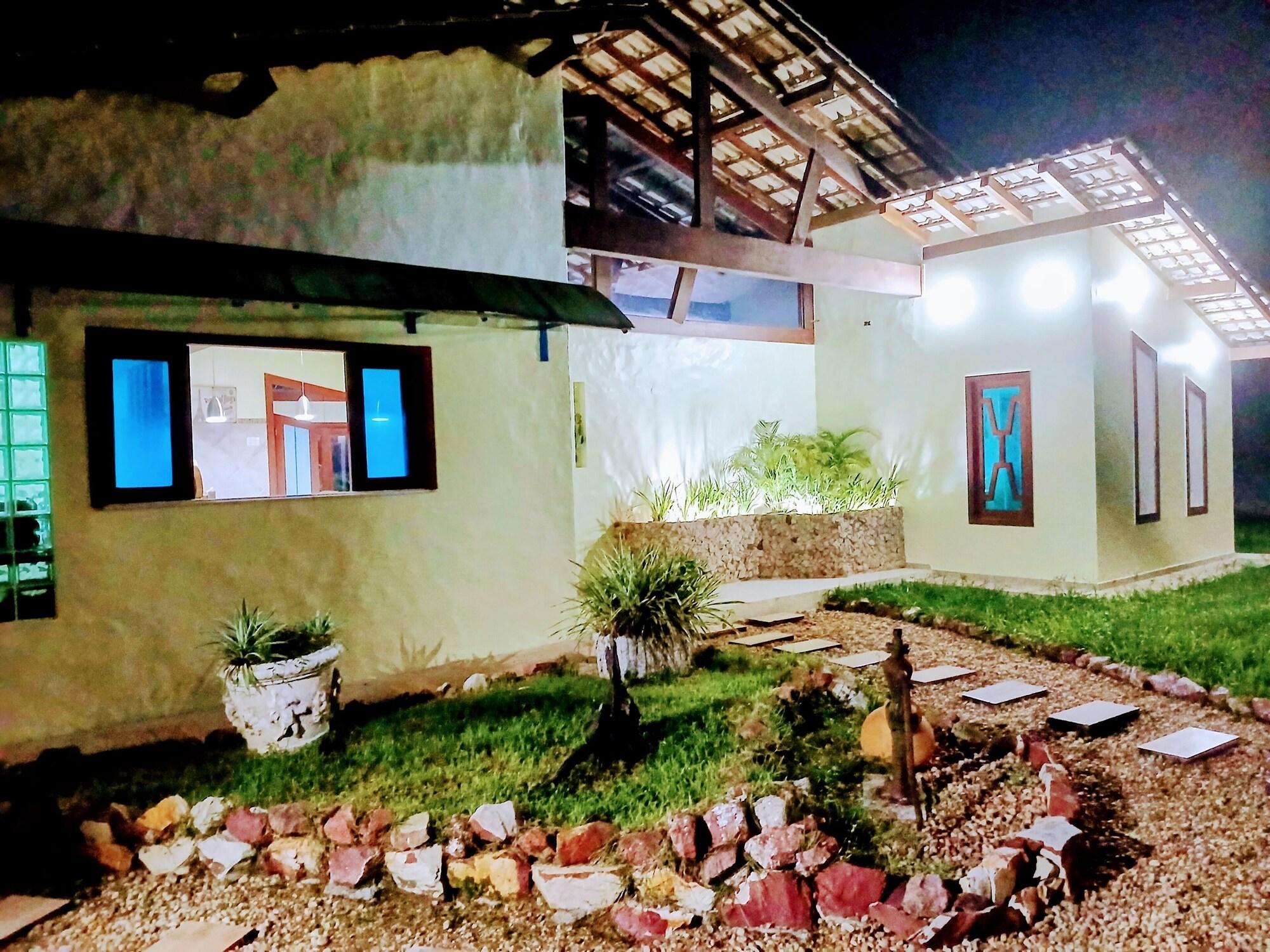 Vista Exterior AMAZON HOME AND JUNGLE TRIPS