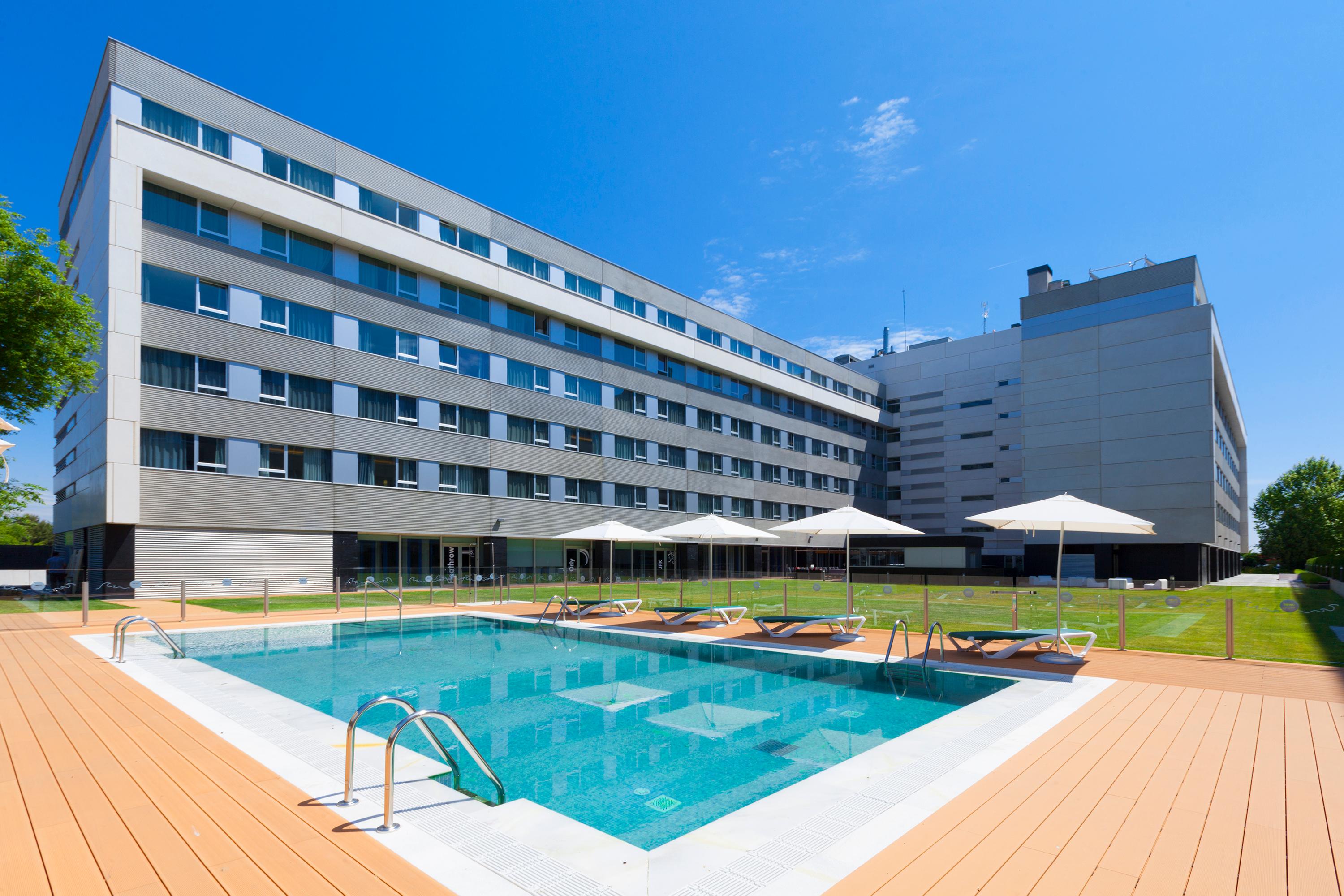 Vista Exterior Axor Barajas