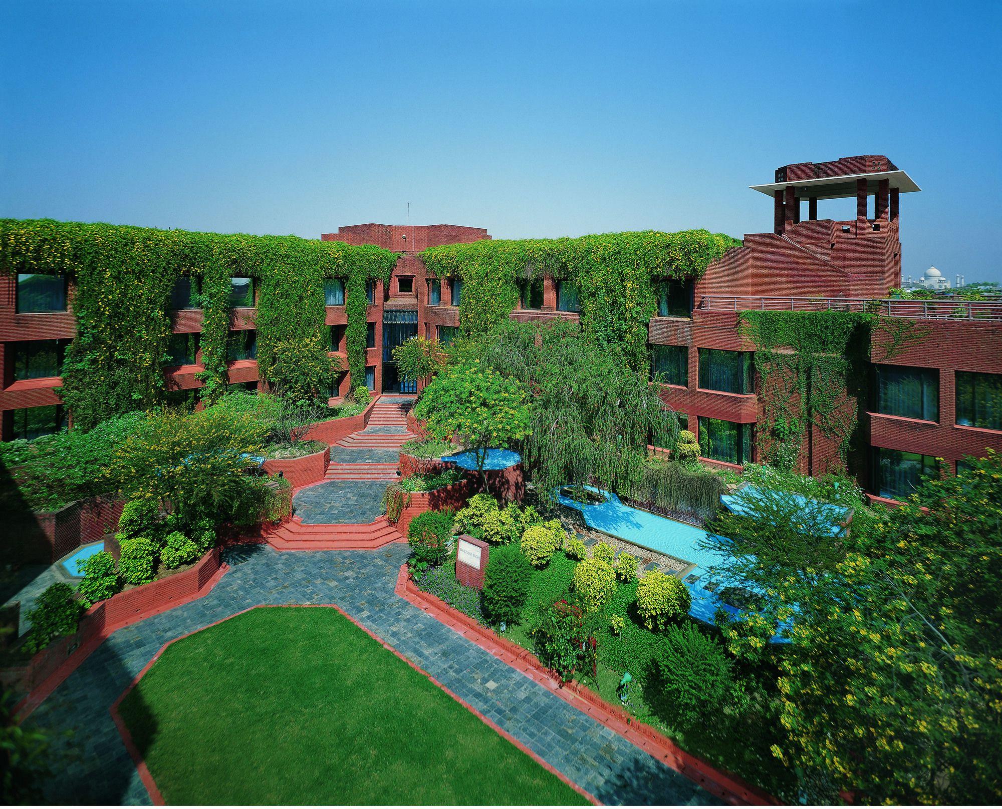 Vista Exterior ITC Mughal